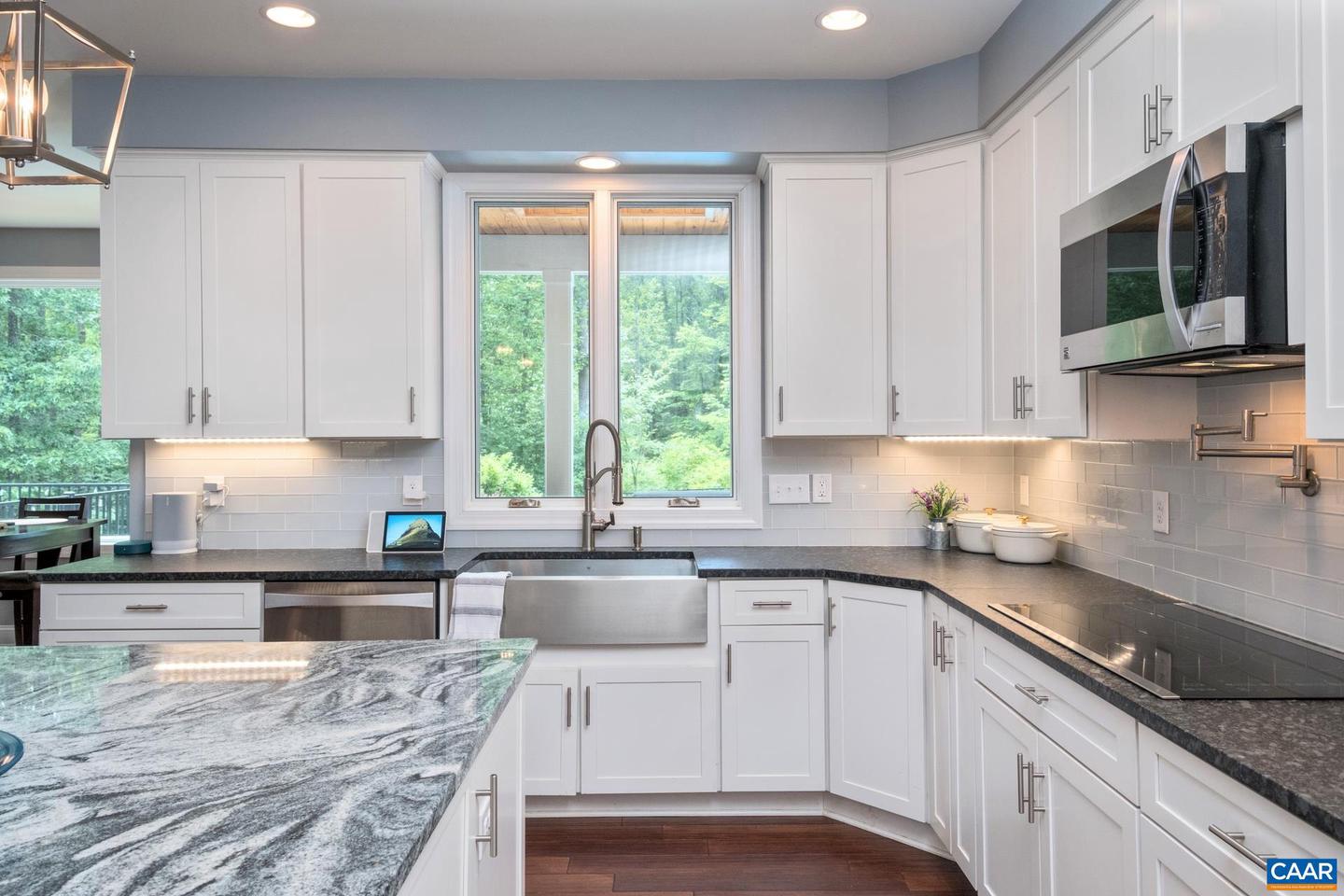 3288 HARDWARE RIVER RD, CHARLOTTESVILLE, Virginia 22903, 6 Bedrooms Bedrooms, ,4 BathroomsBathrooms,Residential,For sale,3288 HARDWARE RIVER RD,665702 MLS # 665702