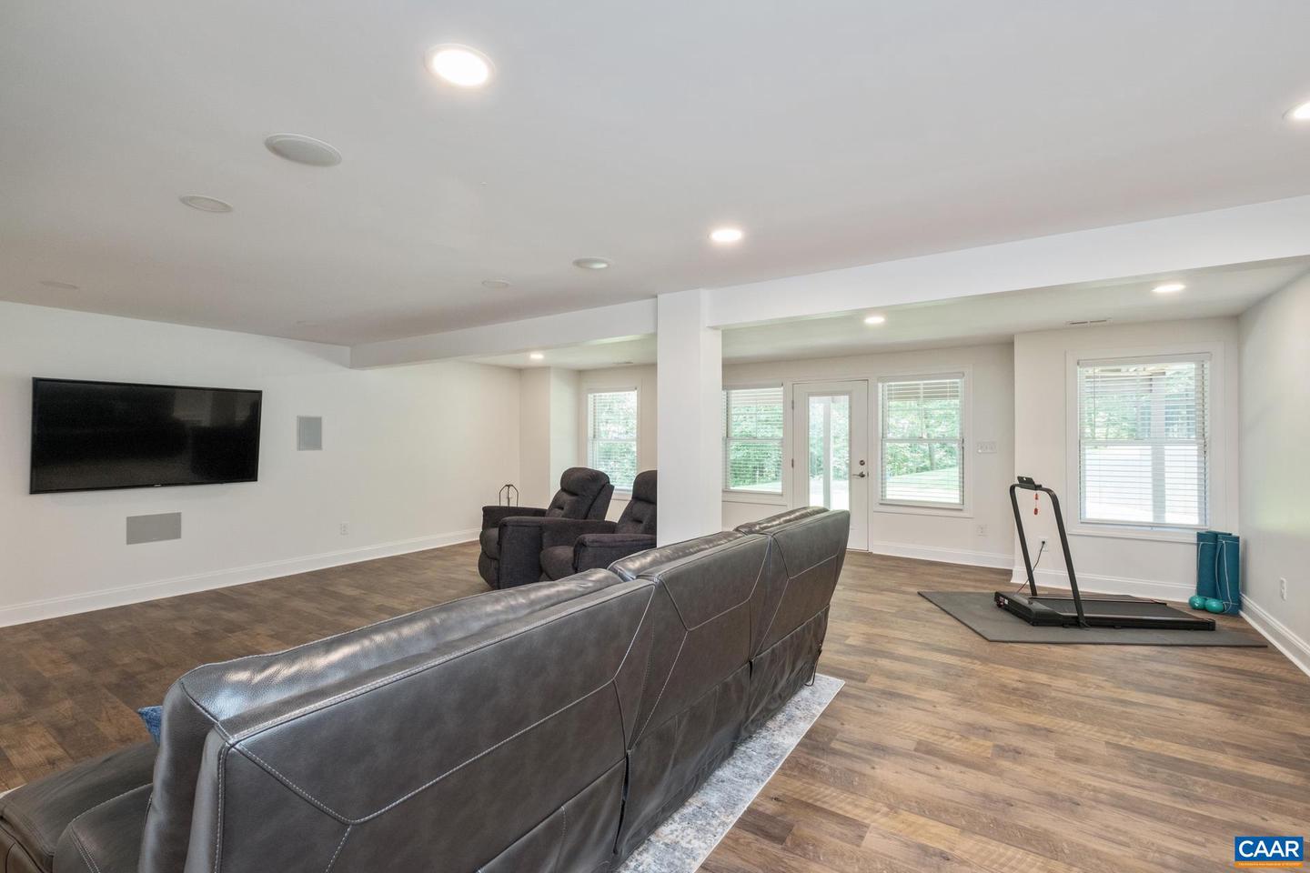 3288 HARDWARE RIVER RD, CHARLOTTESVILLE, Virginia 22903, 6 Bedrooms Bedrooms, ,4 BathroomsBathrooms,Residential,For sale,3288 HARDWARE RIVER RD,665702 MLS # 665702