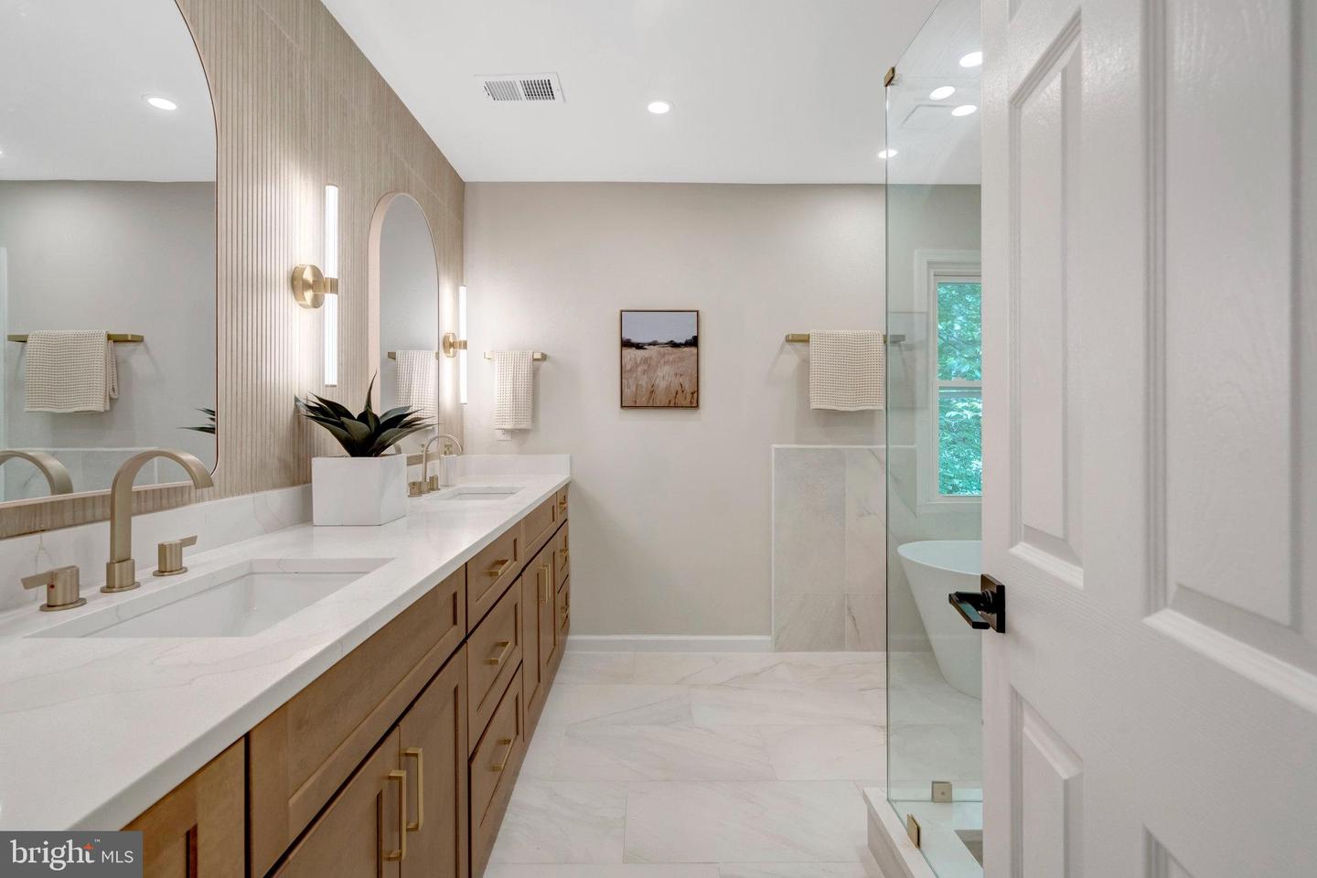 7807 WILLOWBROOK RD, FAIRFAX STATION, Virginia 22039, 4 Bedrooms Bedrooms, ,5 BathroomsBathrooms,Residential,For sale,7807 WILLOWBROOK RD,VAFX2247222 MLS # VAFX2247222