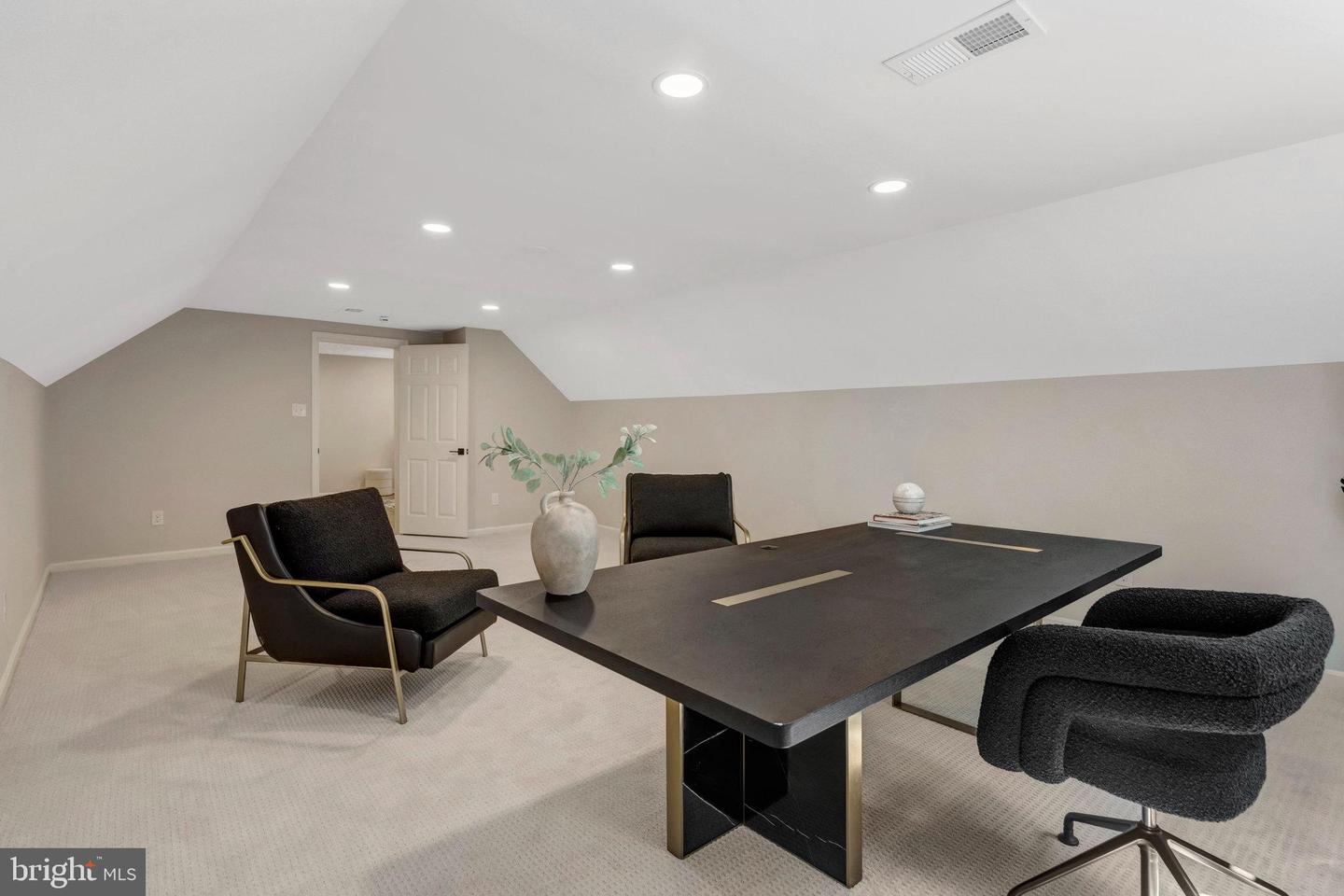7807 WILLOWBROOK RD, FAIRFAX STATION, Virginia 22039, 4 Bedrooms Bedrooms, ,5 BathroomsBathrooms,Residential,For sale,7807 WILLOWBROOK RD,VAFX2247222 MLS # VAFX2247222