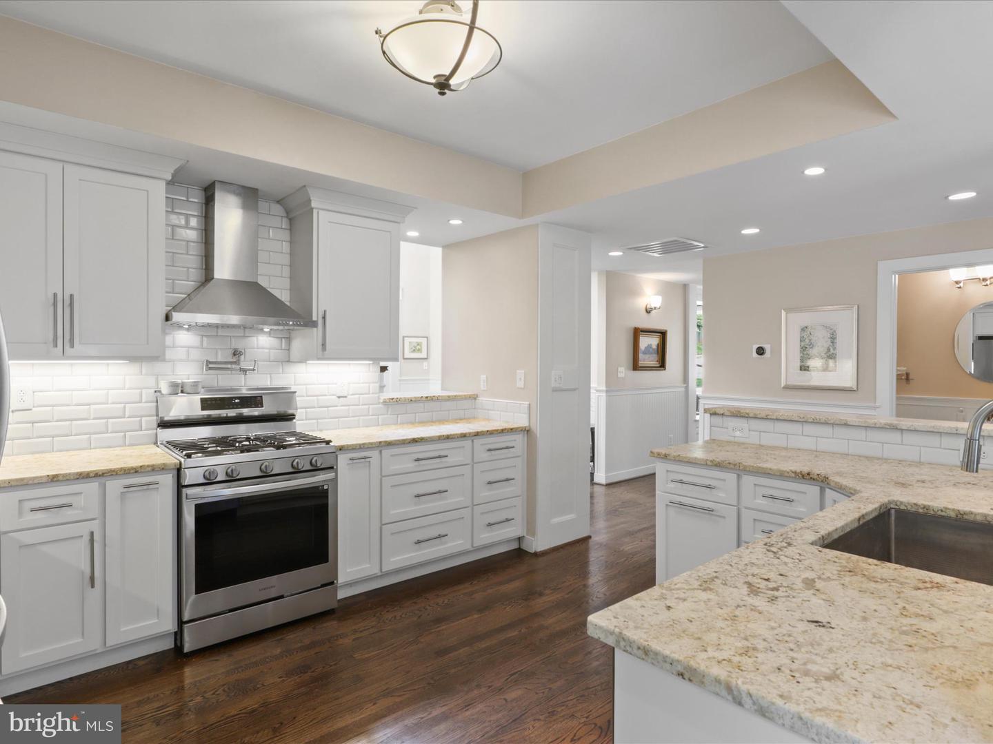 2646 WOODLEY PL, FALLS CHURCH, Virginia 22046, 5 Bedrooms Bedrooms, ,4 BathroomsBathrooms,Residential,For sale,2646 WOODLEY PL,VAFX2247296 MLS # VAFX2247296