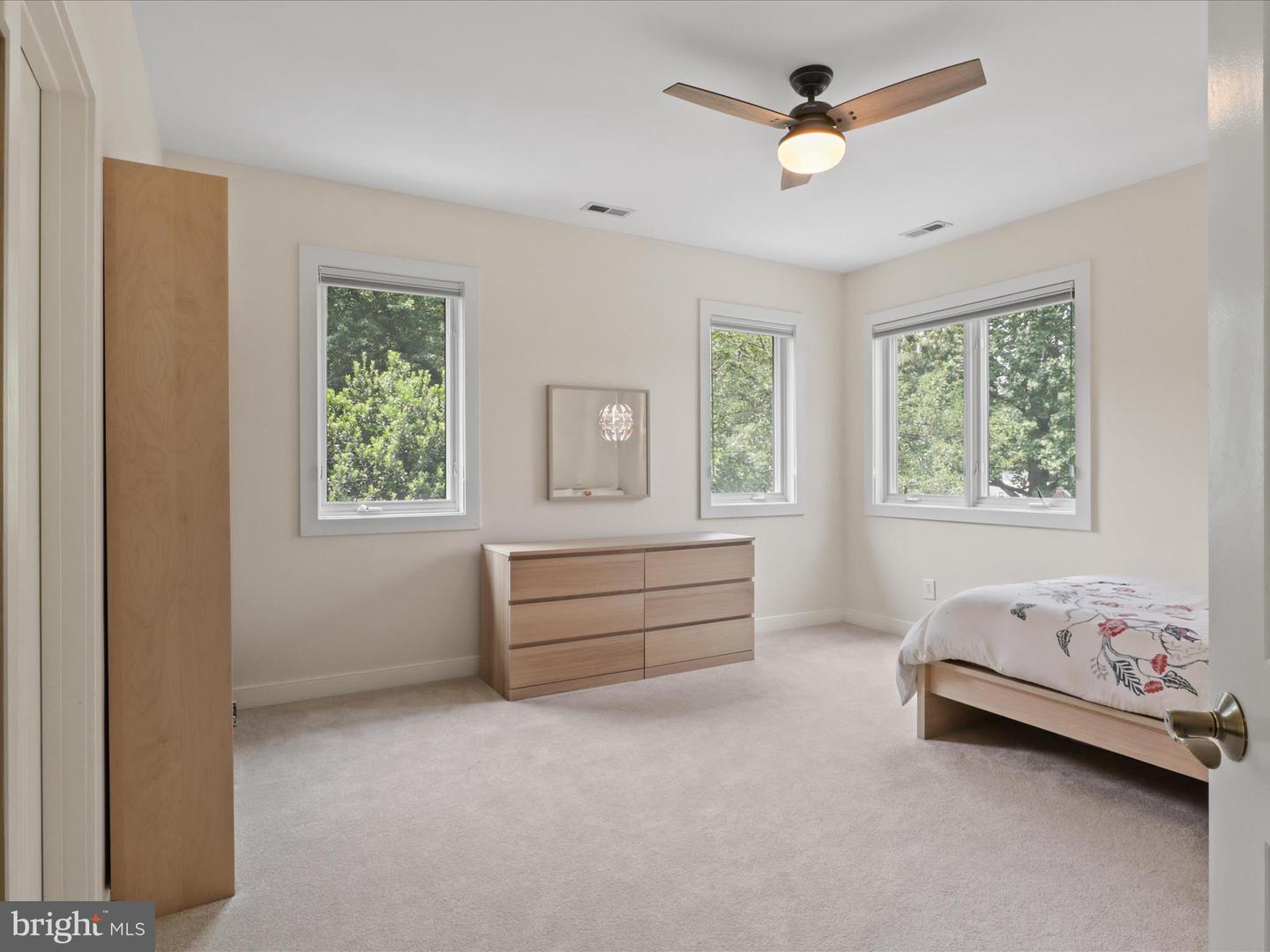 2646 WOODLEY PL, FALLS CHURCH, Virginia 22046, 5 Bedrooms Bedrooms, ,4 BathroomsBathrooms,Residential,For sale,2646 WOODLEY PL,VAFX2247296 MLS # VAFX2247296