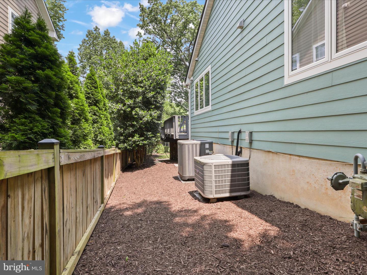 2646 WOODLEY PL, FALLS CHURCH, Virginia 22046, 5 Bedrooms Bedrooms, ,4 BathroomsBathrooms,Residential,For sale,2646 WOODLEY PL,VAFX2247296 MLS # VAFX2247296