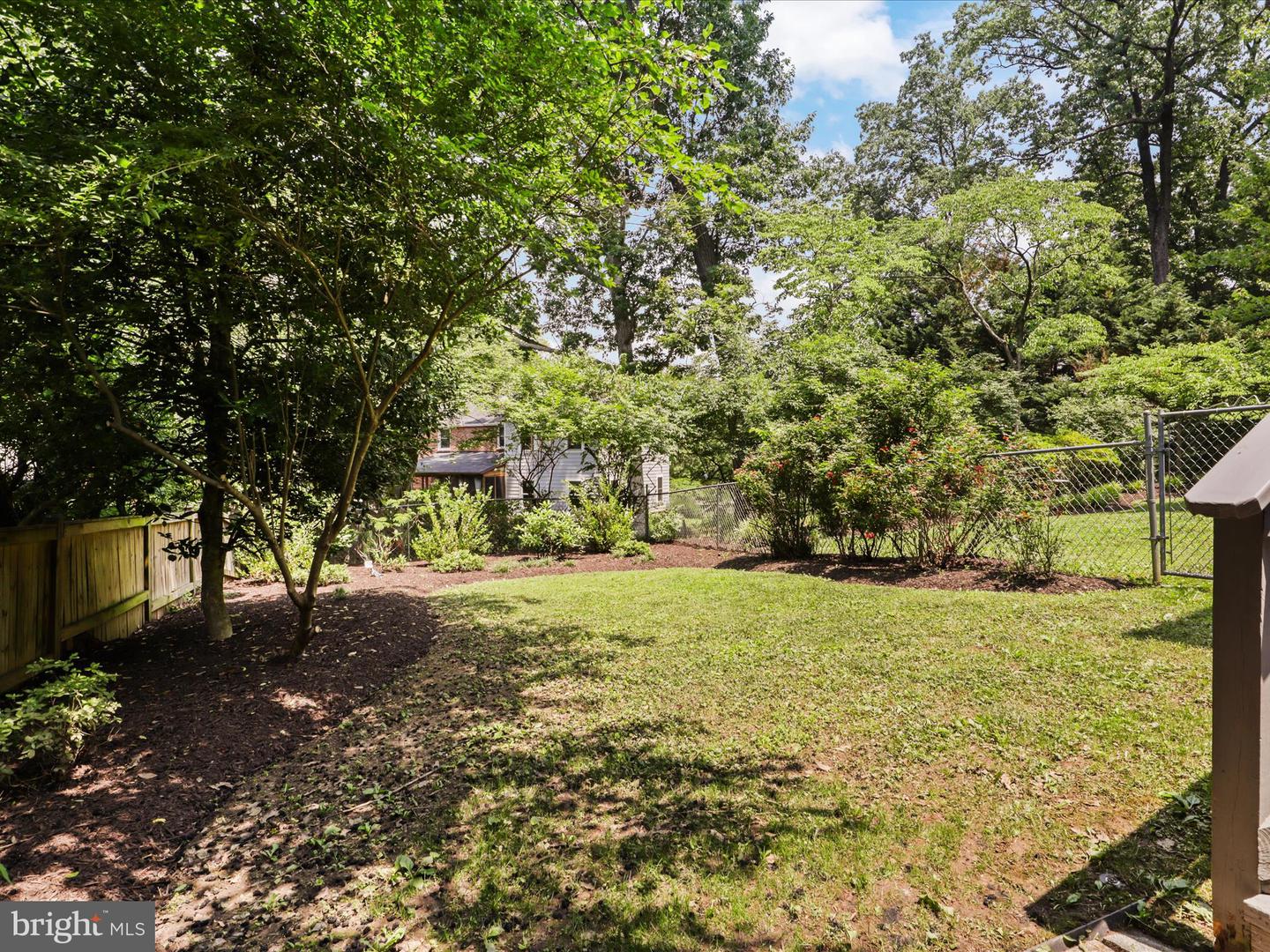 2646 WOODLEY PL, FALLS CHURCH, Virginia 22046, 5 Bedrooms Bedrooms, ,4 BathroomsBathrooms,Residential,For sale,2646 WOODLEY PL,VAFX2247296 MLS # VAFX2247296