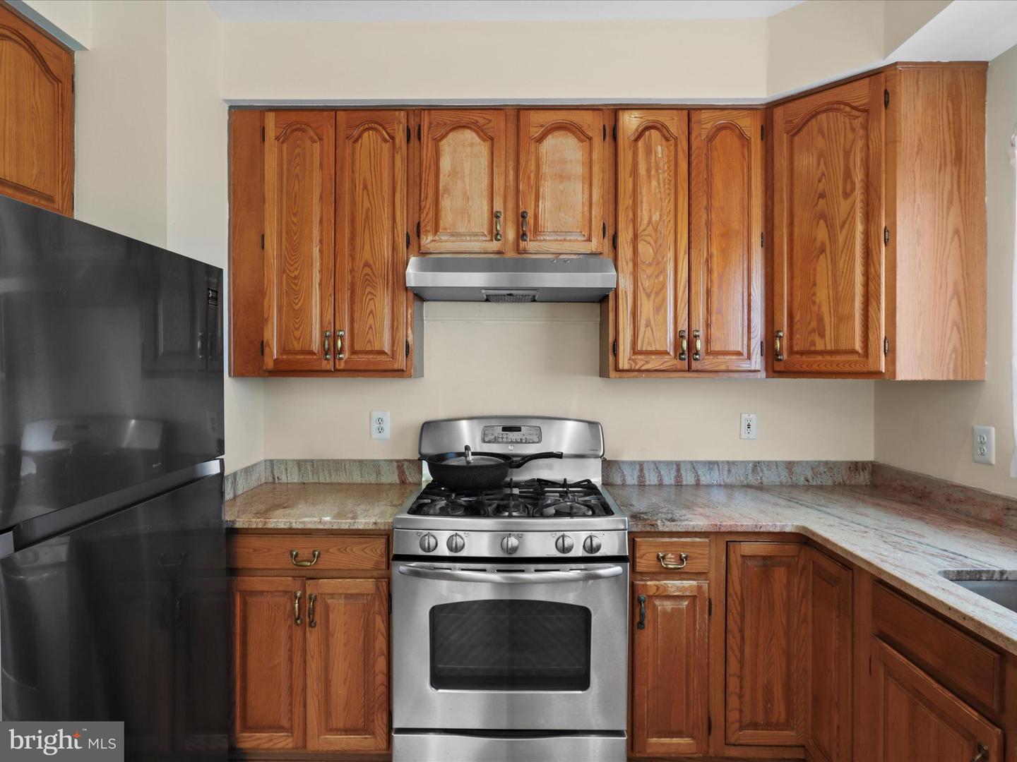 2516 JAMES MAURY DR, HERNDON, Virginia 20171, 3 Bedrooms Bedrooms, 3 Rooms Rooms,4 BathroomsBathrooms,Residential,For sale,2516 JAMES MAURY DR,VAFX2247298 MLS # VAFX2247298