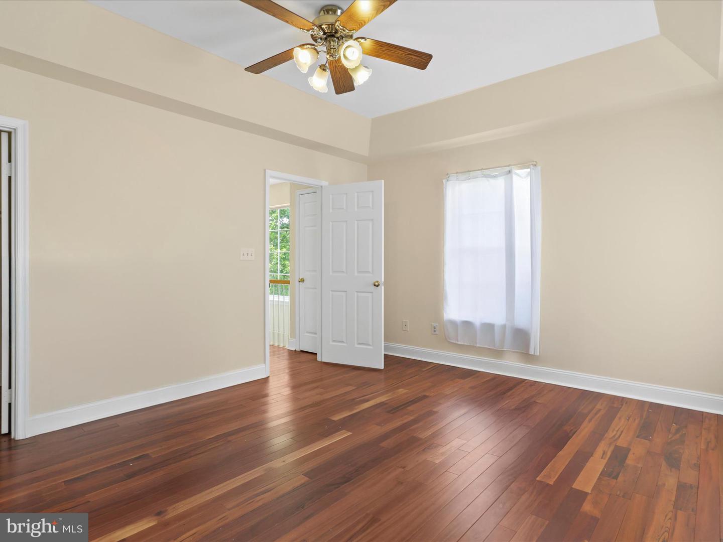 2516 JAMES MAURY DR, HERNDON, Virginia 20171, 3 Bedrooms Bedrooms, 3 Rooms Rooms,4 BathroomsBathrooms,Residential,For sale,2516 JAMES MAURY DR,VAFX2247298 MLS # VAFX2247298