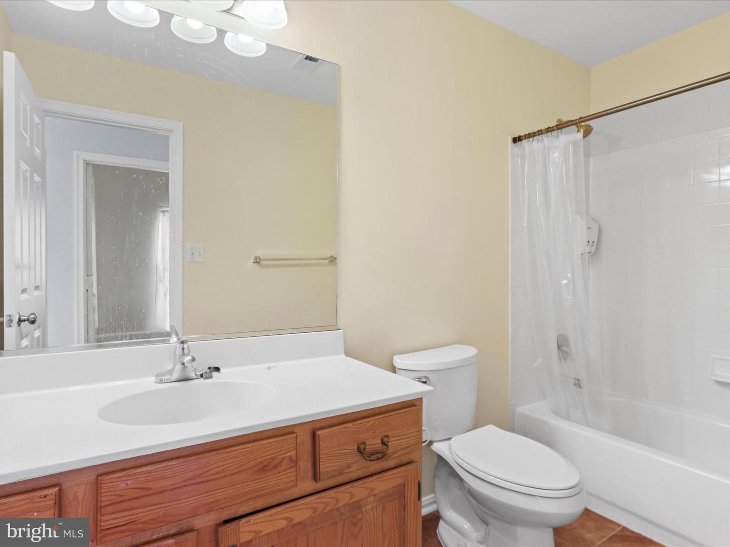 2516 JAMES MAURY DR, HERNDON, Virginia 20171, 3 Bedrooms Bedrooms, 3 Rooms Rooms,4 BathroomsBathrooms,Residential,For sale,2516 JAMES MAURY DR,VAFX2247298 MLS # VAFX2247298