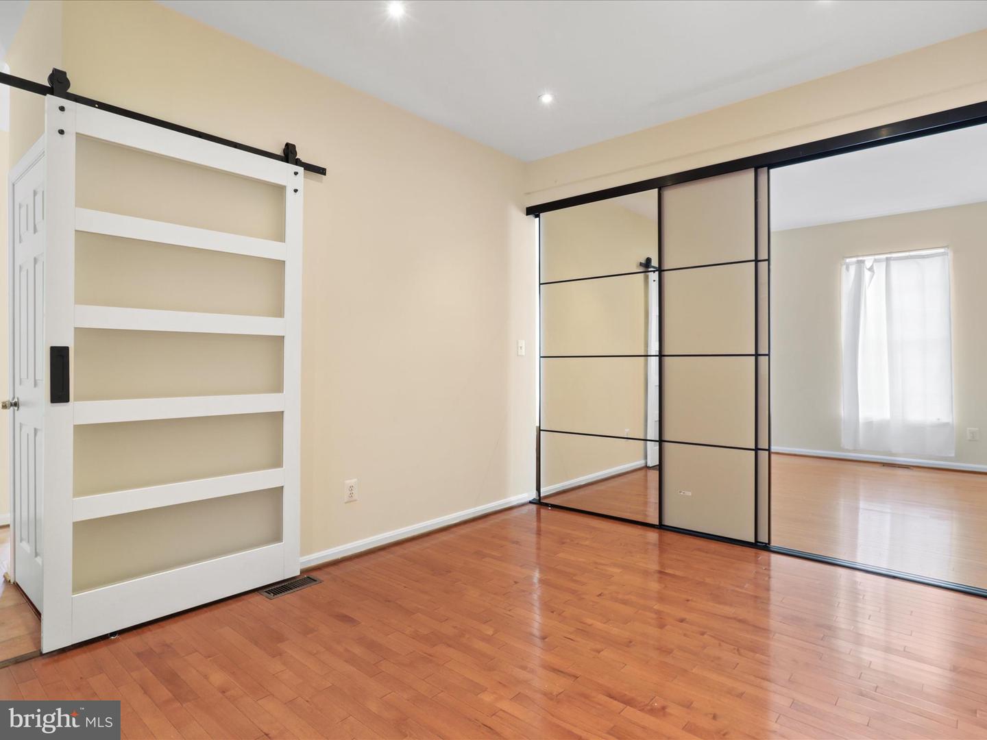 2516 JAMES MAURY DR, HERNDON, Virginia 20171, 3 Bedrooms Bedrooms, 3 Rooms Rooms,4 BathroomsBathrooms,Residential,For sale,2516 JAMES MAURY DR,VAFX2247298 MLS # VAFX2247298