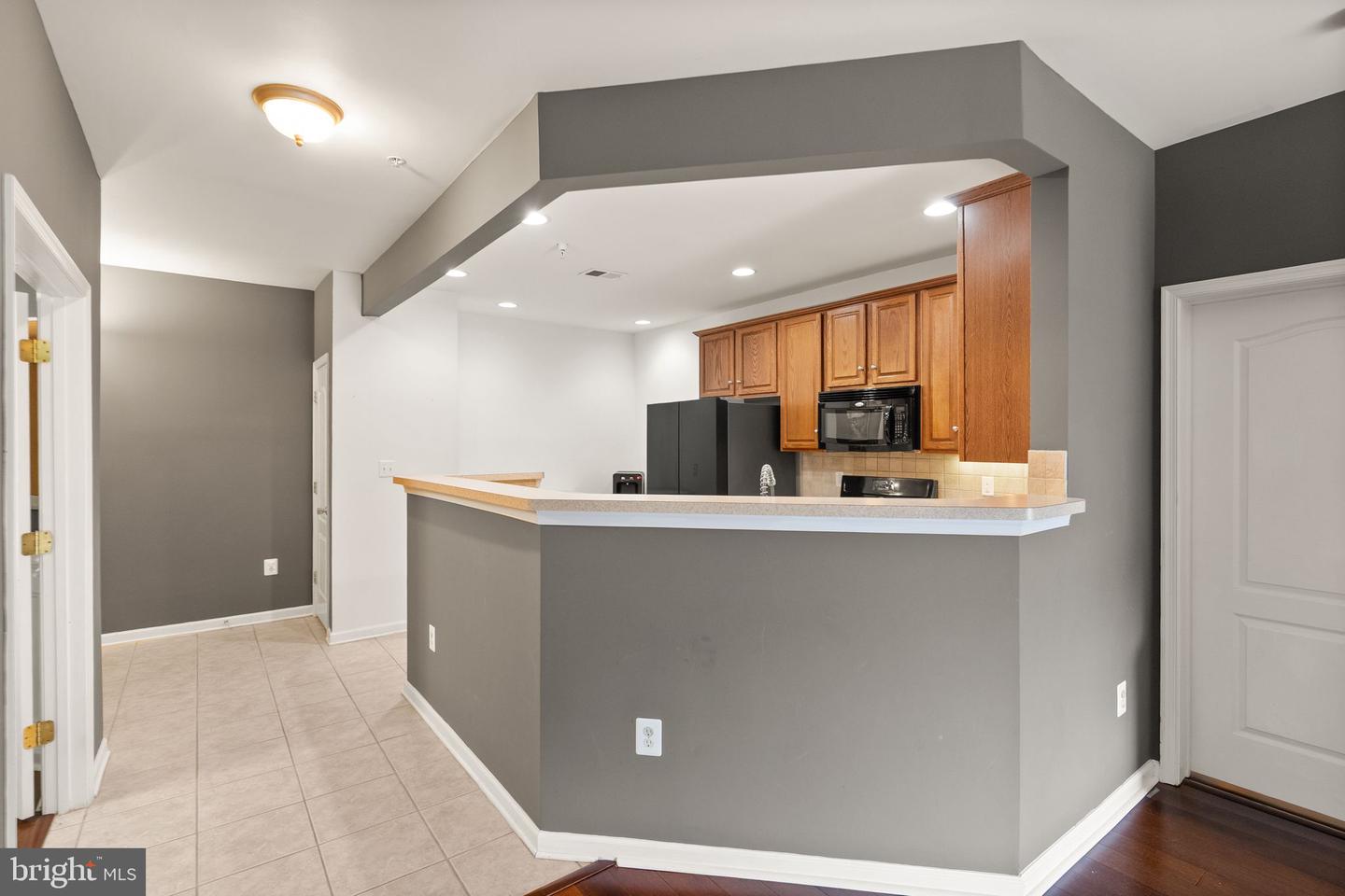 9710 HANDERSON PL #UNIT 1, MANASSAS PARK, Virginia 20111, 2 Bedrooms Bedrooms, 7 Rooms Rooms,2 BathroomsBathrooms,Residential,For sale,9710 HANDERSON PL #UNIT 1,VAMP2003114 MLS # VAMP2003114