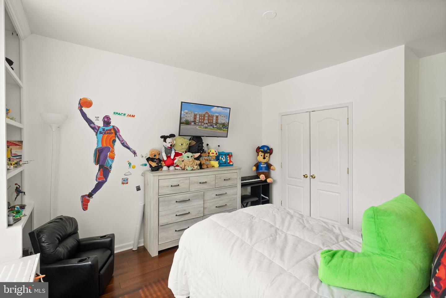 9710 HANDERSON PL #UNIT 1, MANASSAS PARK, Virginia 20111, 2 Bedrooms Bedrooms, 7 Rooms Rooms,2 BathroomsBathrooms,Residential,For sale,9710 HANDERSON PL #UNIT 1,VAMP2003114 MLS # VAMP2003114