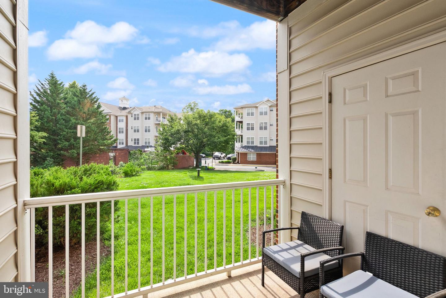 9710 HANDERSON PL #UNIT 1, MANASSAS PARK, Virginia 20111, 2 Bedrooms Bedrooms, 7 Rooms Rooms,2 BathroomsBathrooms,Residential,For sale,9710 HANDERSON PL #UNIT 1,VAMP2003114 MLS # VAMP2003114