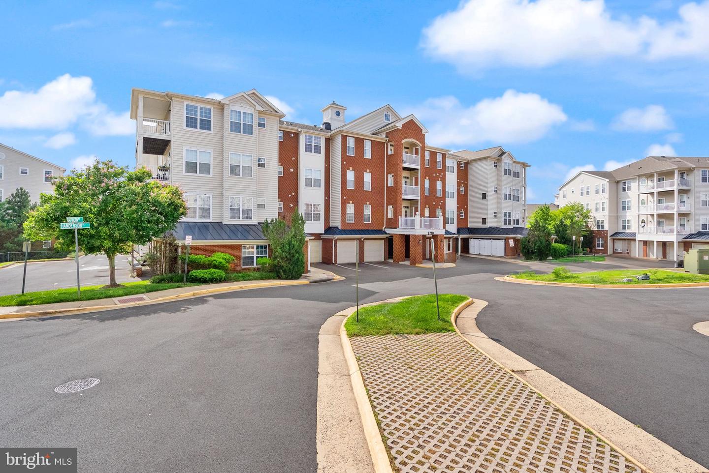 9710 HANDERSON PL #UNIT 1, MANASSAS PARK, Virginia 20111, 2 Bedrooms Bedrooms, 7 Rooms Rooms,2 BathroomsBathrooms,Residential,For sale,9710 HANDERSON PL #UNIT 1,VAMP2003114 MLS # VAMP2003114