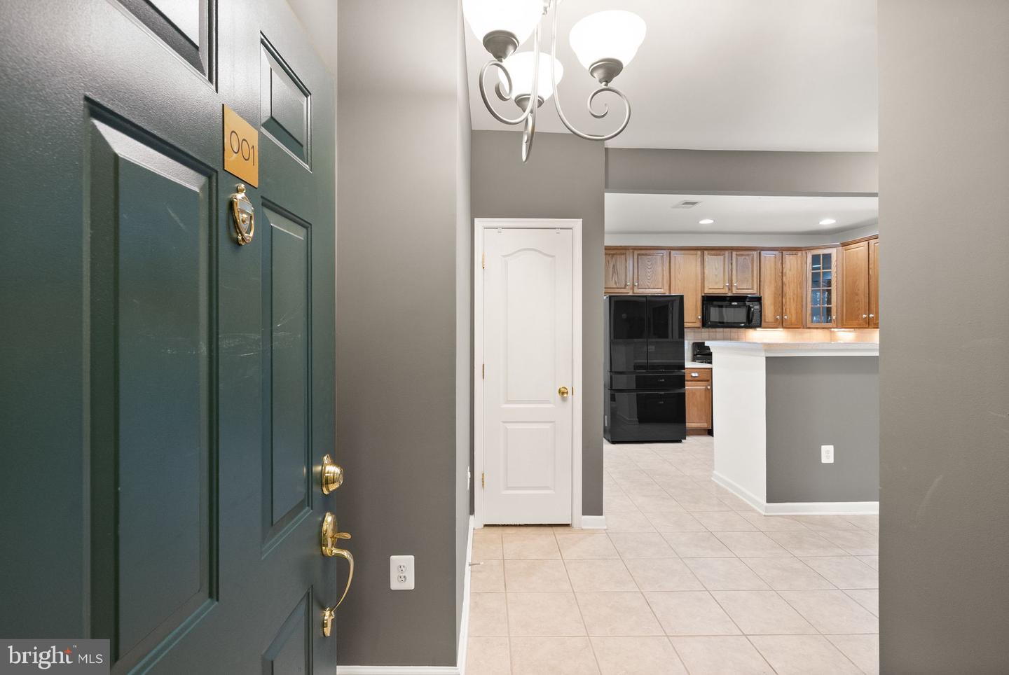 9710 HANDERSON PL #UNIT 1, MANASSAS PARK, Virginia 20111, 2 Bedrooms Bedrooms, 7 Rooms Rooms,2 BathroomsBathrooms,Residential,For sale,9710 HANDERSON PL #UNIT 1,VAMP2003114 MLS # VAMP2003114