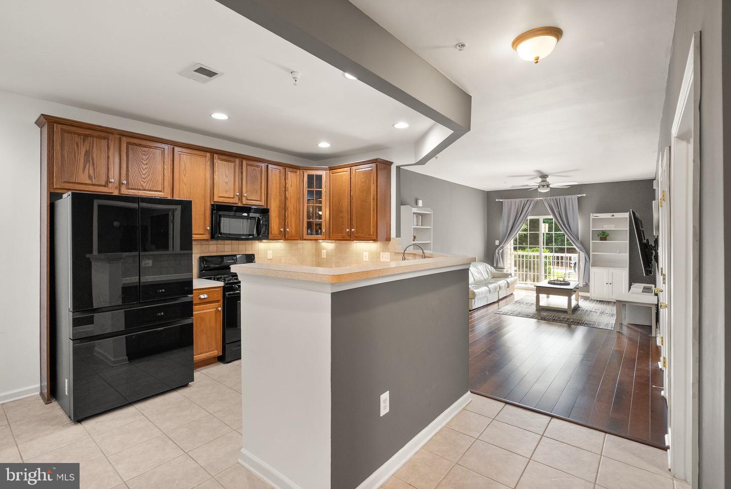 9710 HANDERSON PL #UNIT 1, MANASSAS PARK, Virginia 20111, 2 Bedrooms Bedrooms, 7 Rooms Rooms,2 BathroomsBathrooms,Residential,For sale,9710 HANDERSON PL #UNIT 1,VAMP2003114 MLS # VAMP2003114