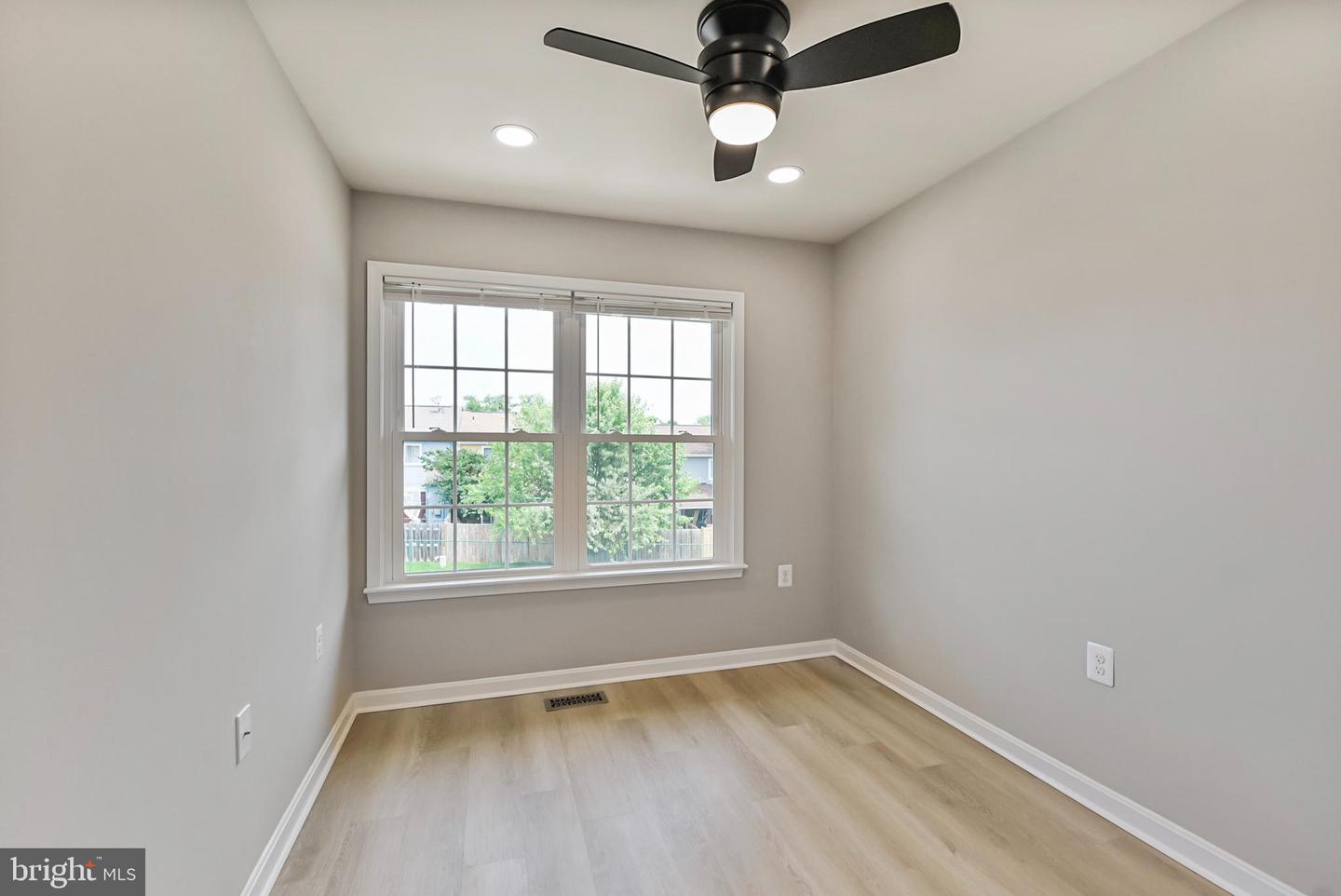 982 BRANCH DR, HERNDON, Virginia 20170, 4 Bedrooms Bedrooms, ,3 BathroomsBathrooms,Residential,For sale,982 BRANCH DR,VAFX2247308 MLS # VAFX2247308