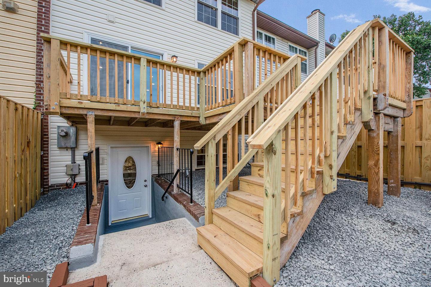 982 BRANCH DR, HERNDON, Virginia 20170, 4 Bedrooms Bedrooms, ,3 BathroomsBathrooms,Residential,For sale,982 BRANCH DR,VAFX2247308 MLS # VAFX2247308