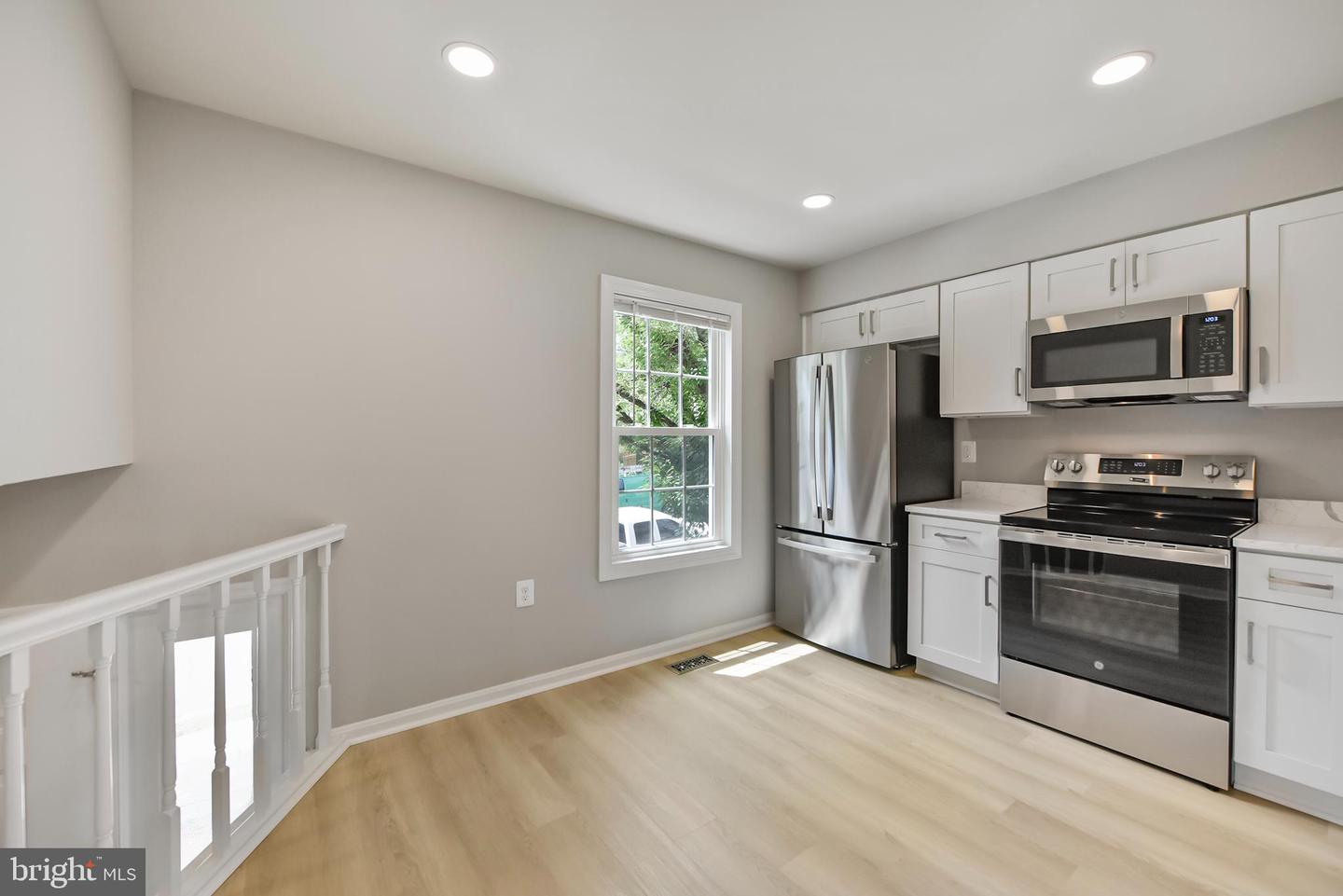 982 BRANCH DR, HERNDON, Virginia 20170, 4 Bedrooms Bedrooms, ,3 BathroomsBathrooms,Residential,For sale,982 BRANCH DR,VAFX2247308 MLS # VAFX2247308