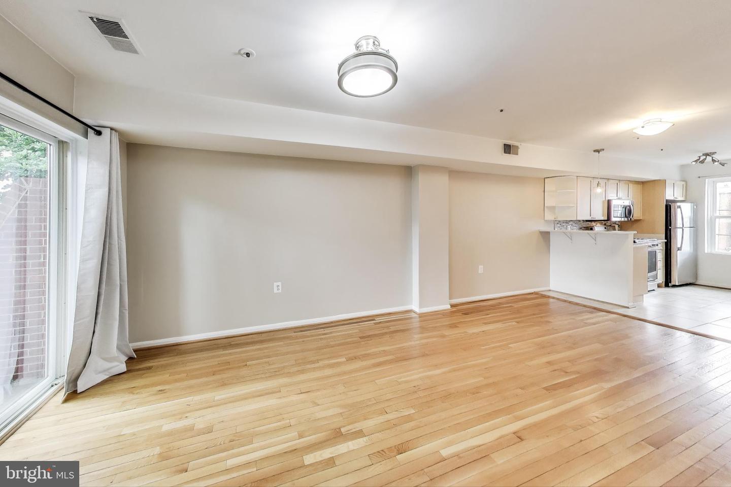 763 3RD ST NE, WASHINGTON, District Of Columbia 20002, 3 Bedrooms Bedrooms, ,2 BathroomsBathrooms,Residential,For sale,763 3RD ST NE,DCDC2205616 MLS # DCDC2205616