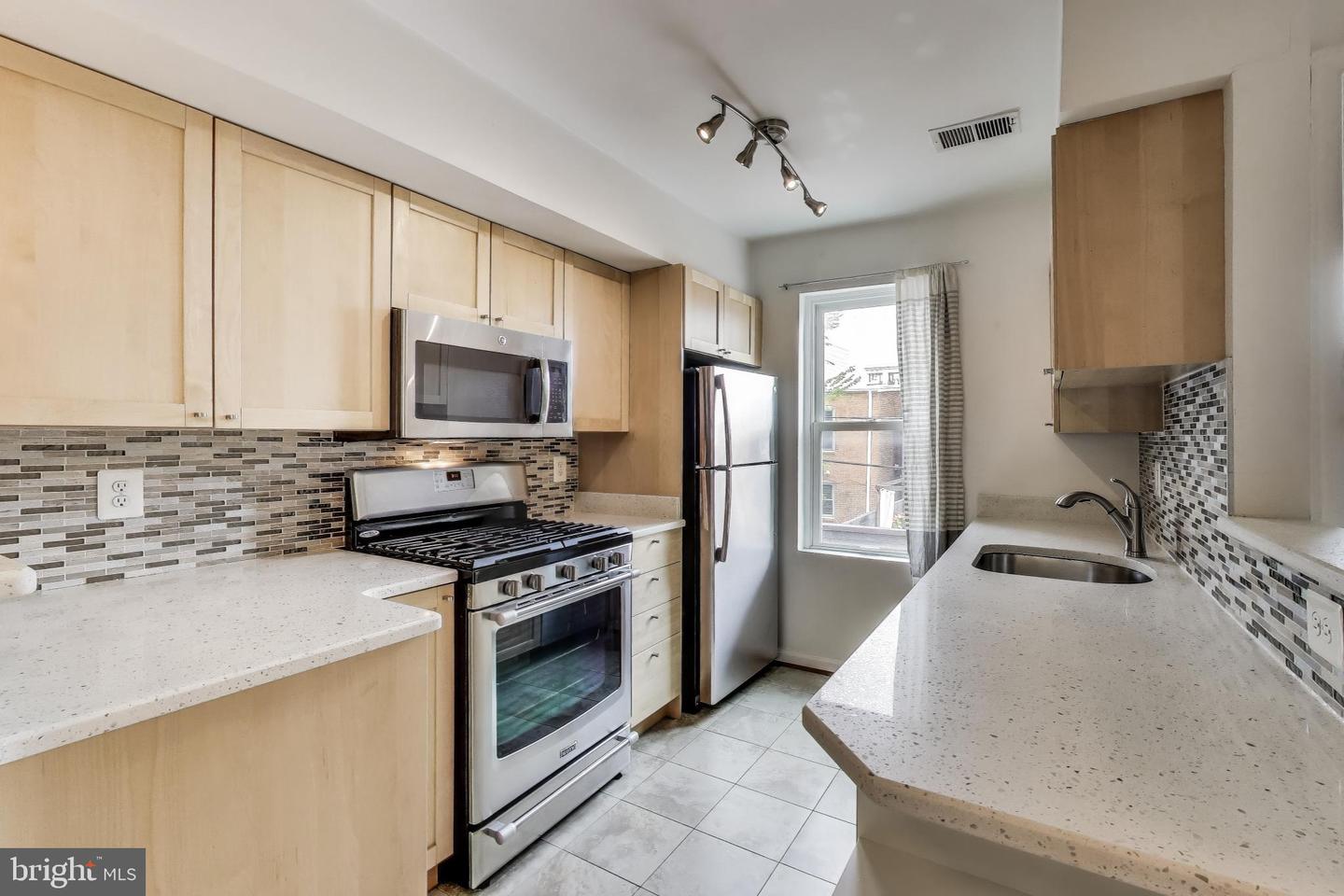 763 3RD ST NE, WASHINGTON, District Of Columbia 20002, 3 Bedrooms Bedrooms, ,2 BathroomsBathrooms,Residential,For sale,763 3RD ST NE,DCDC2205616 MLS # DCDC2205616