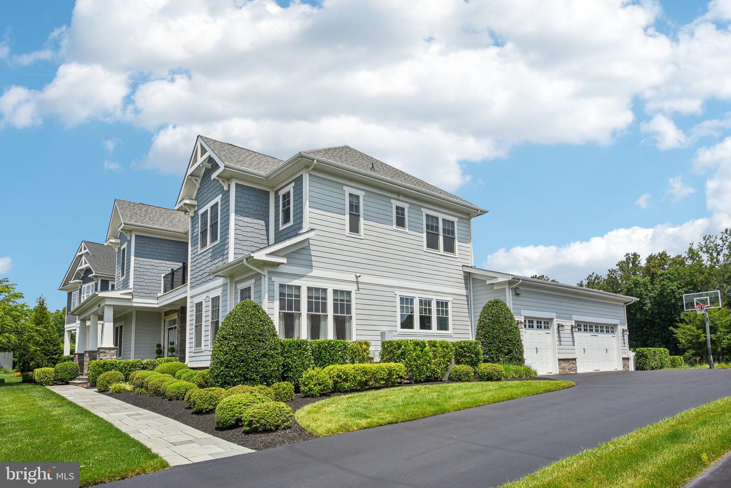 41550 HEPATICA CT, ASHBURN, Virginia 20148, 5 Bedrooms Bedrooms, ,5 BathroomsBathrooms,Residential,For sale,41550 HEPATICA CT,VALO2099522 MLS # VALO2099522
