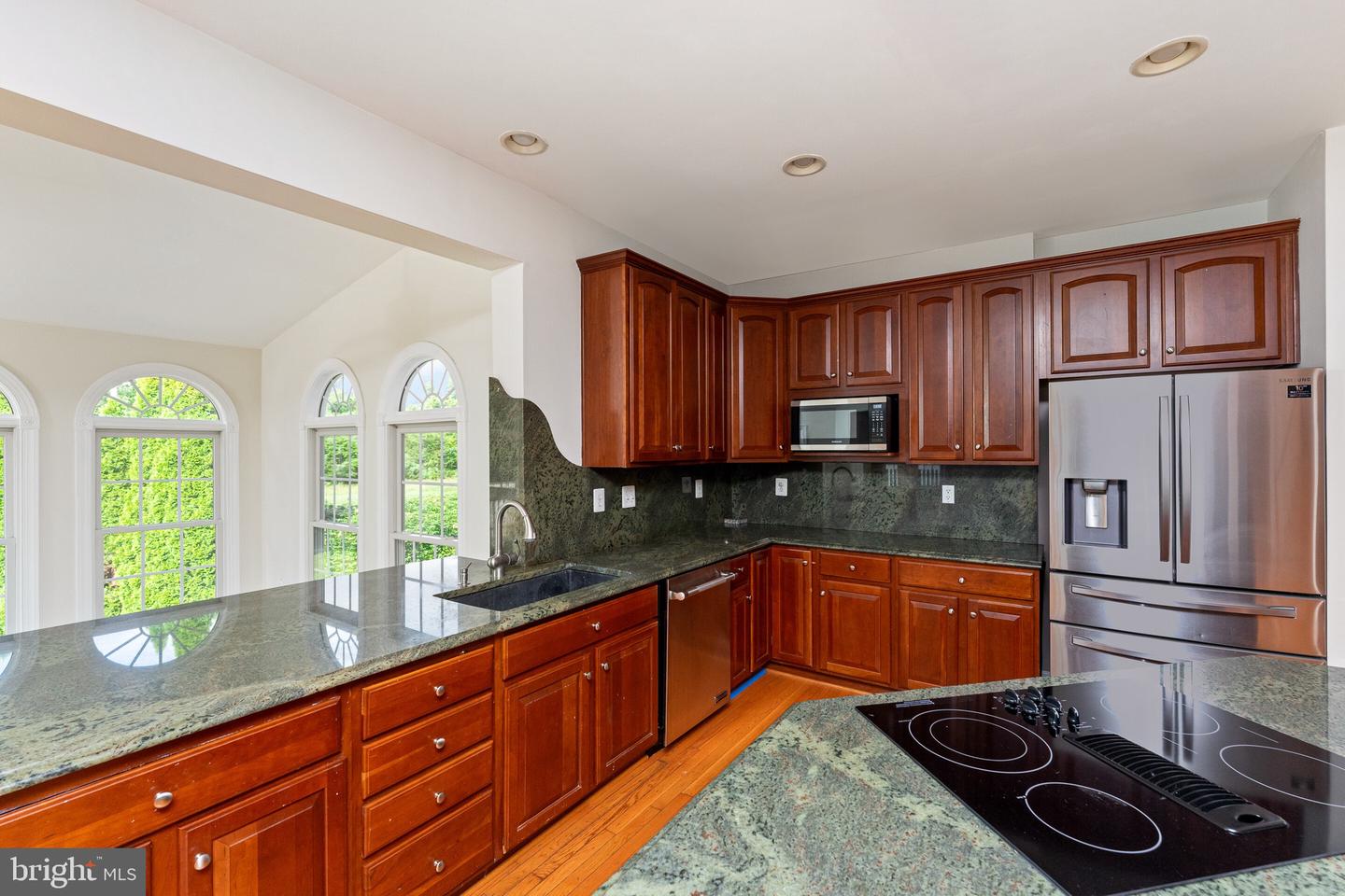 7412 KALLENBURG CT, MANASSAS, Virginia 20111, 6 Bedrooms Bedrooms, ,5 BathroomsBathrooms,Residential,For sale,7412 KALLENBURG CT,VAPW2097038 MLS # VAPW2097038