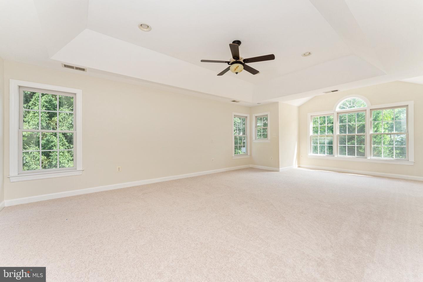 7412 KALLENBURG CT, MANASSAS, Virginia 20111, 6 Bedrooms Bedrooms, ,5 BathroomsBathrooms,Residential,For sale,7412 KALLENBURG CT,VAPW2097038 MLS # VAPW2097038