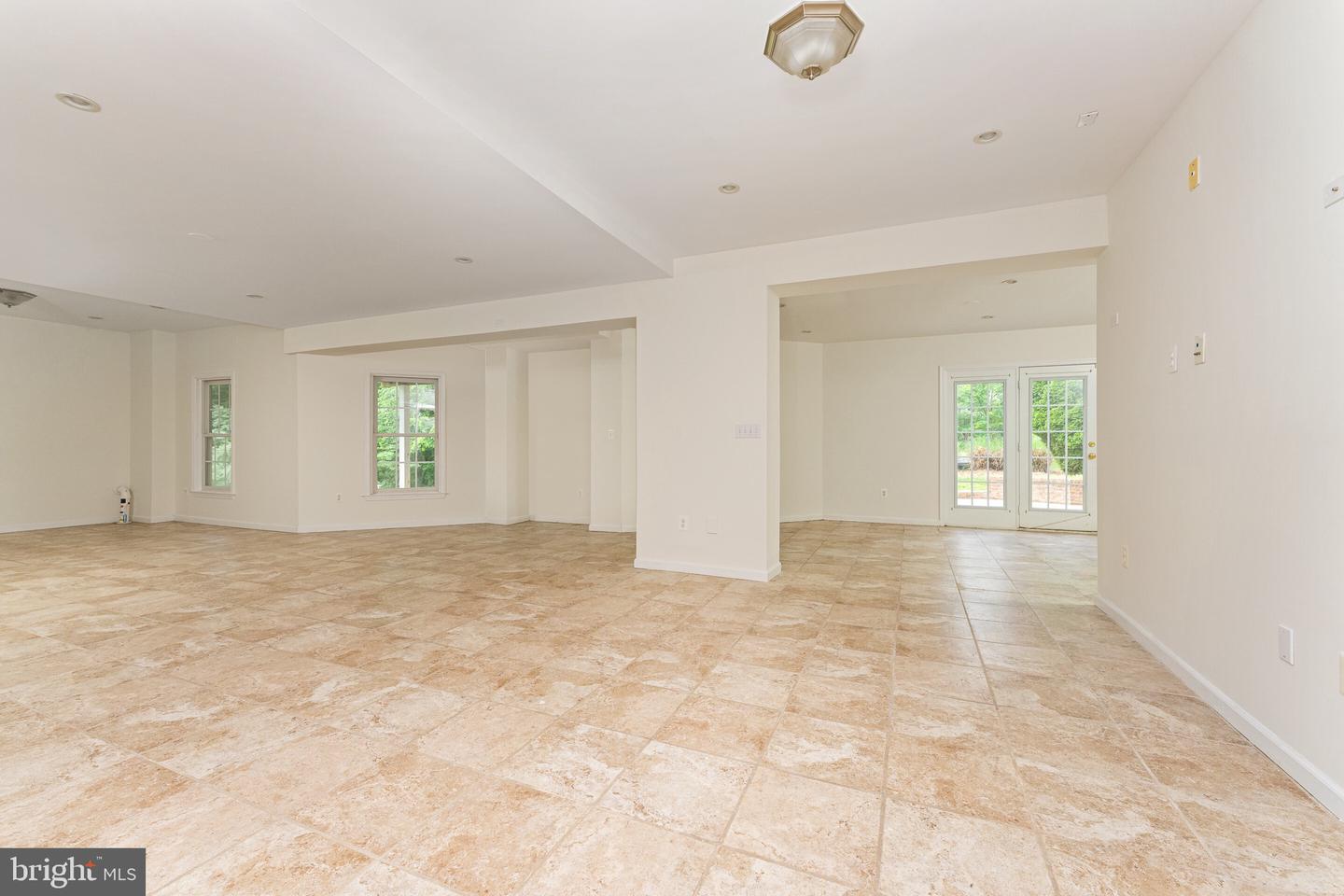 7412 KALLENBURG CT, MANASSAS, Virginia 20111, 6 Bedrooms Bedrooms, ,5 BathroomsBathrooms,Residential,For sale,7412 KALLENBURG CT,VAPW2097038 MLS # VAPW2097038