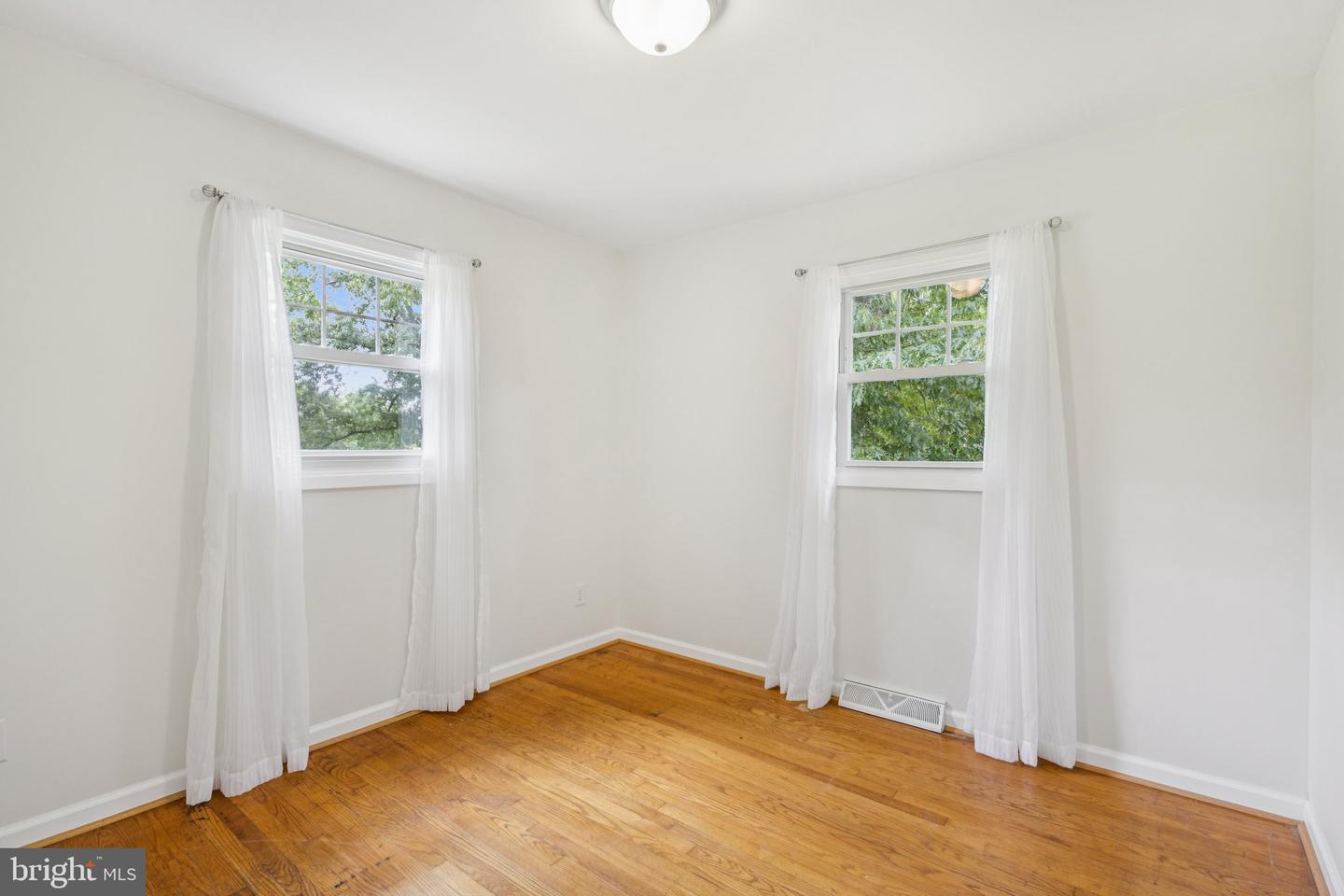 55 PEGS LN, FREDERICKSBURG, Virginia 22405, 3 Bedrooms Bedrooms, ,1 BathroomBathrooms,Residential,For sale,55 PEGS LN,VAST2039824 MLS # VAST2039824