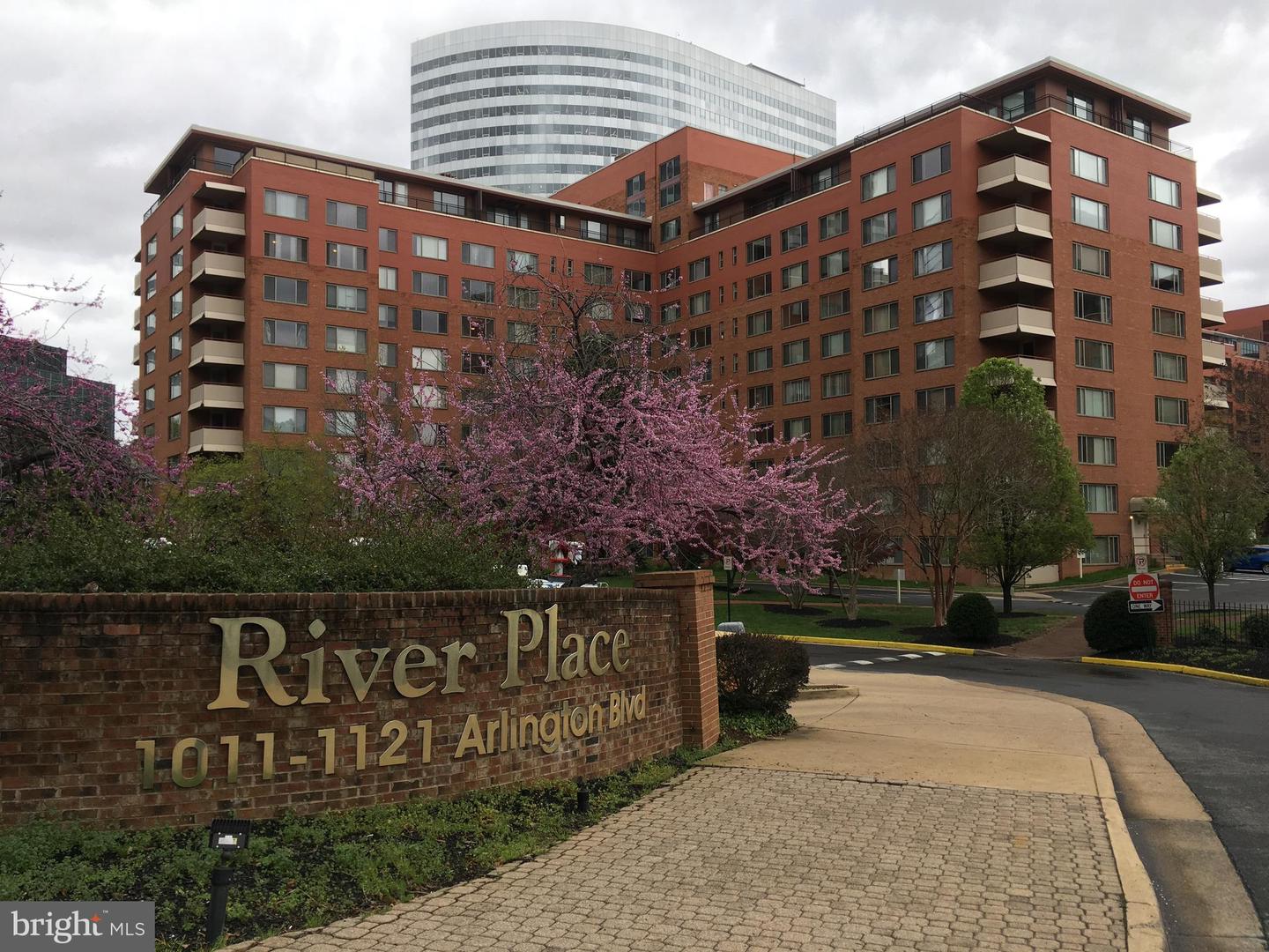 1121 ARLINGTON BLVD #708, ARLINGTON, Virginia 22209, 1 Bedroom Bedrooms, ,1 BathroomBathrooms,Residential,For sale,1121 ARLINGTON BLVD #708,VAAR2059210 MLS # VAAR2059210