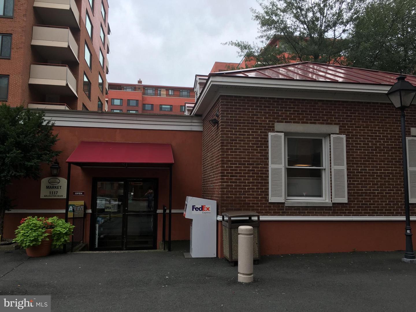 1121 ARLINGTON BLVD #708, ARLINGTON, Virginia 22209, 1 Bedroom Bedrooms, ,1 BathroomBathrooms,Residential,For sale,1121 ARLINGTON BLVD #708,VAAR2059210 MLS # VAAR2059210