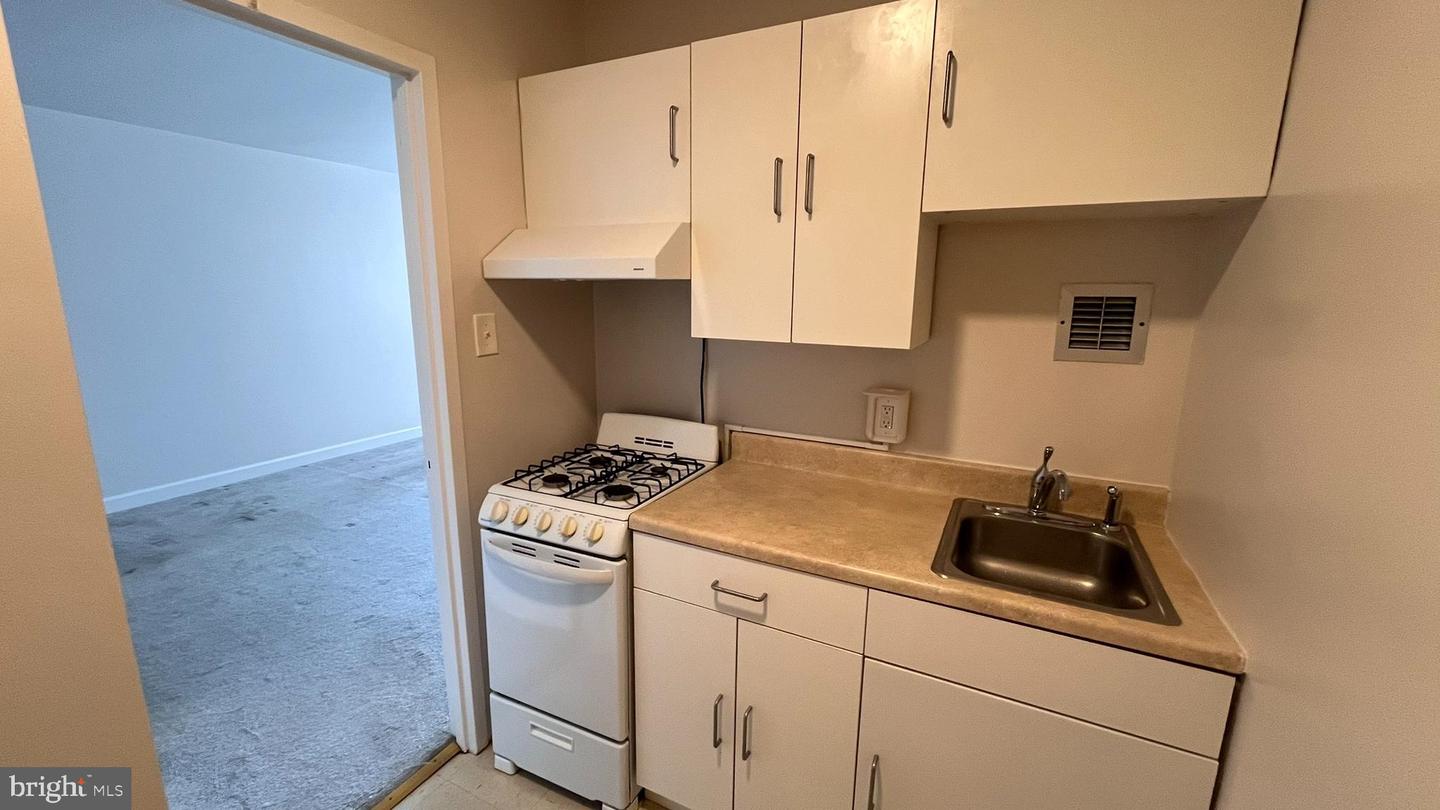 1121 ARLINGTON BLVD #708, ARLINGTON, Virginia 22209, 1 Bedroom Bedrooms, ,1 BathroomBathrooms,Residential,For sale,1121 ARLINGTON BLVD #708,VAAR2059210 MLS # VAAR2059210