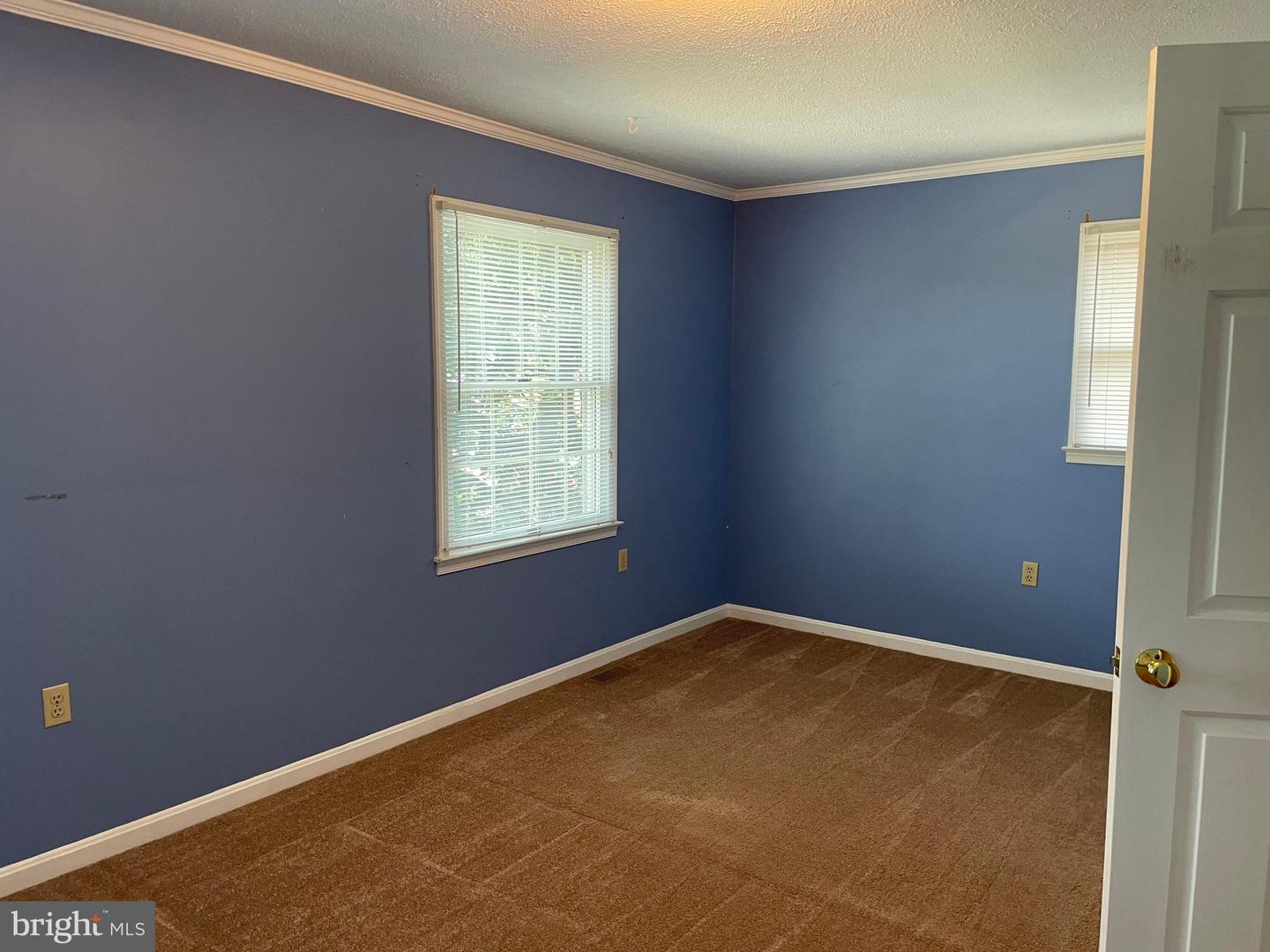 711 E CORK ST, WINCHESTER, Virginia 22601, 2 Bedrooms Bedrooms, ,1 BathroomBathrooms,Residential,For sale,711 E CORK ST,VAWI2007966 MLS # VAWI2007966