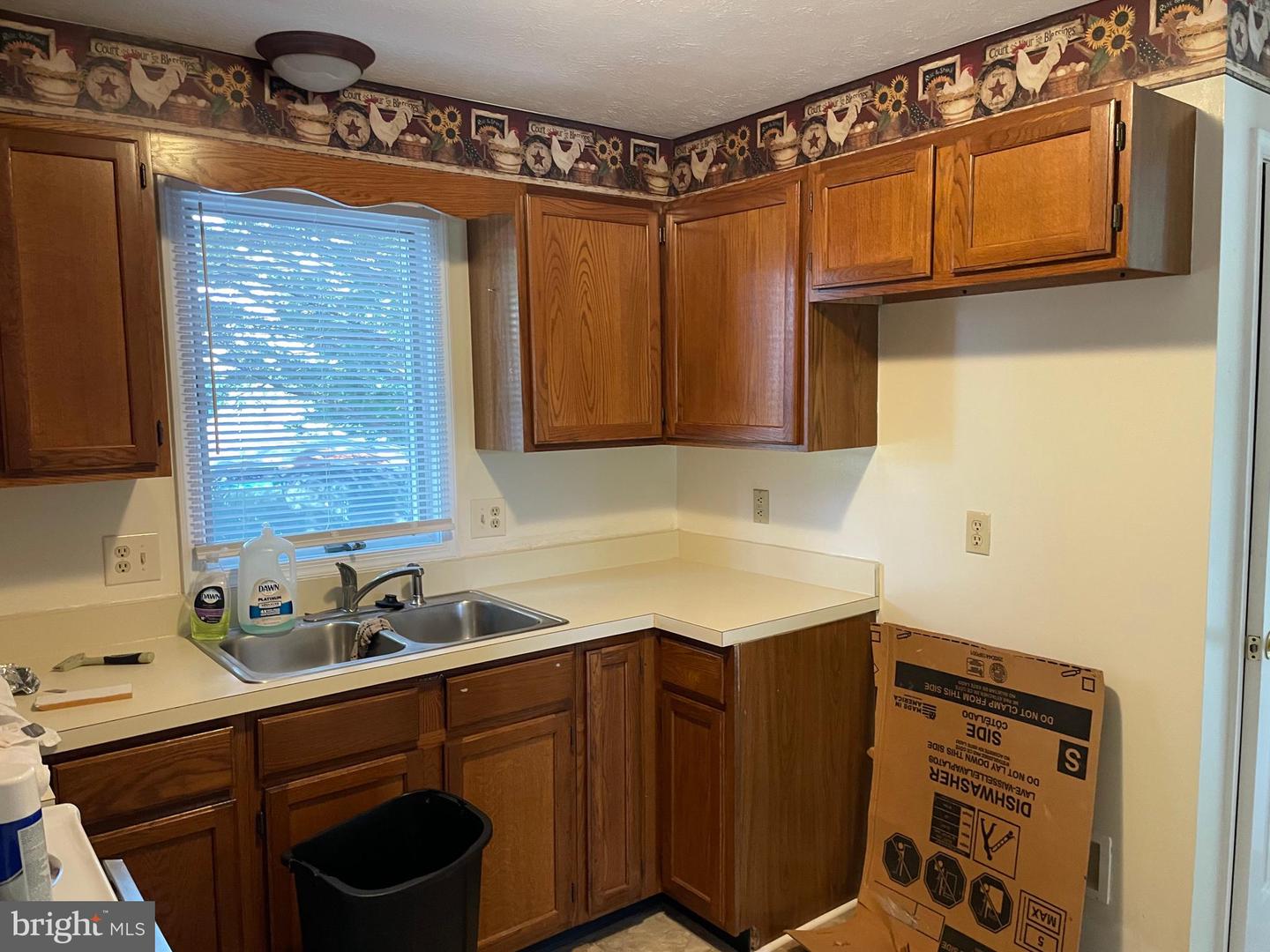 711 E CORK ST, WINCHESTER, Virginia 22601, 2 Bedrooms Bedrooms, ,1 BathroomBathrooms,Residential,For sale,711 E CORK ST,VAWI2007966 MLS # VAWI2007966
