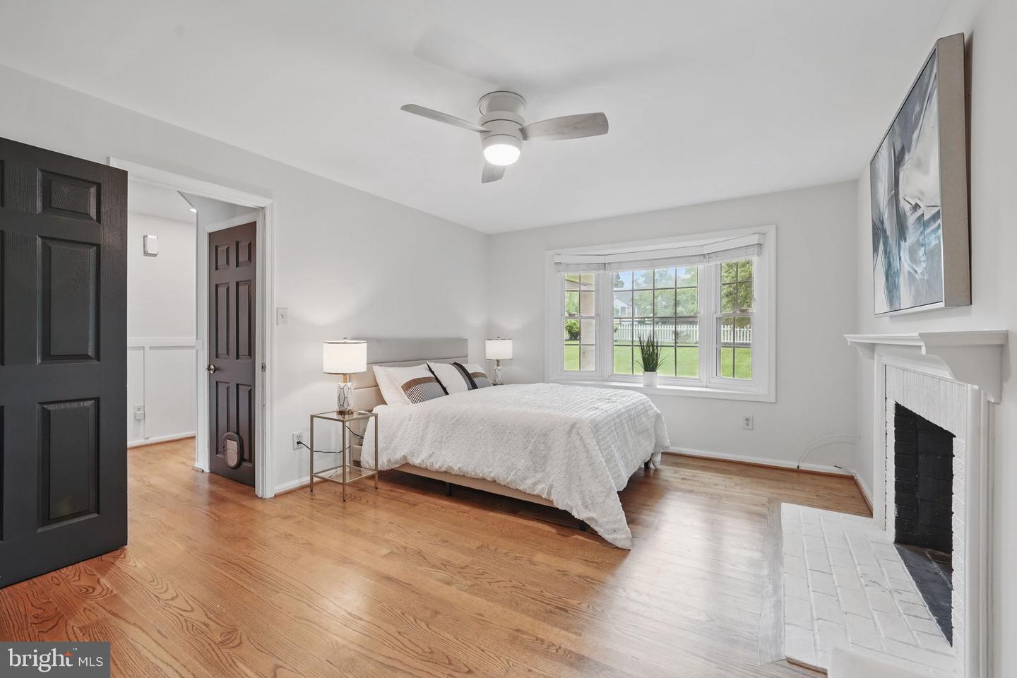11340 WAPLES MILL RD, OAKTON, Virginia 22124, 5 Bedrooms Bedrooms, ,3 BathroomsBathrooms,Residential,For sale,11340 WAPLES MILL RD,VAFX2247528 MLS # VAFX2247528