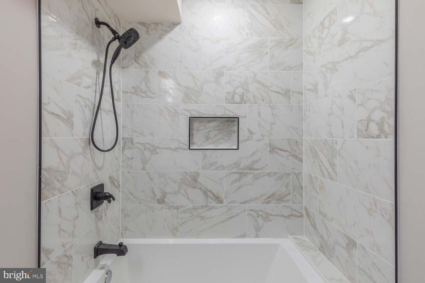 1237 OATES ST NE #1, WASHINGTON, District Of Columbia 20002, 3 Bedrooms Bedrooms, ,2 BathroomsBathrooms,Residential,For sale,1237 OATES ST NE #1,DCDC2205822 MLS # DCDC2205822