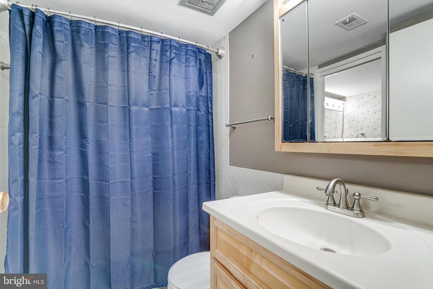 9730 KINGSBRIDGE DR #002, FAIRFAX, Virginia 22031, 2 Bedrooms Bedrooms, ,1 BathroomBathrooms,Residential,For sale,9730 KINGSBRIDGE DR #002,VAFX2247538 MLS # VAFX2247538