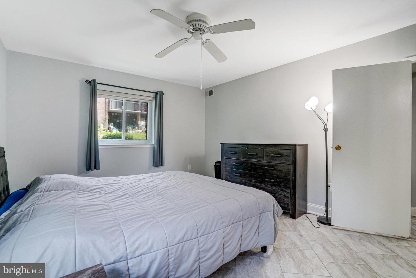 9730 KINGSBRIDGE DR #002, FAIRFAX, Virginia 22031, 2 Bedrooms Bedrooms, ,1 BathroomBathrooms,Residential,For sale,9730 KINGSBRIDGE DR #002,VAFX2247538 MLS # VAFX2247538