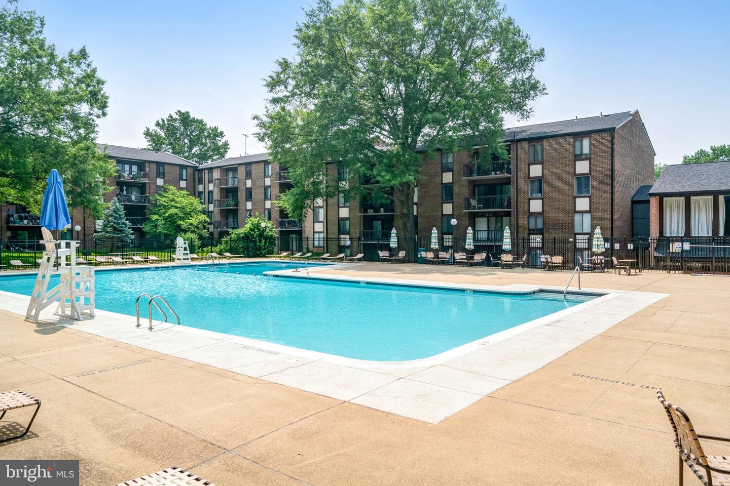 9730 KINGSBRIDGE DR #002, FAIRFAX, Virginia 22031, 2 Bedrooms Bedrooms, ,1 BathroomBathrooms,Residential,For sale,9730 KINGSBRIDGE DR #002,VAFX2247538 MLS # VAFX2247538