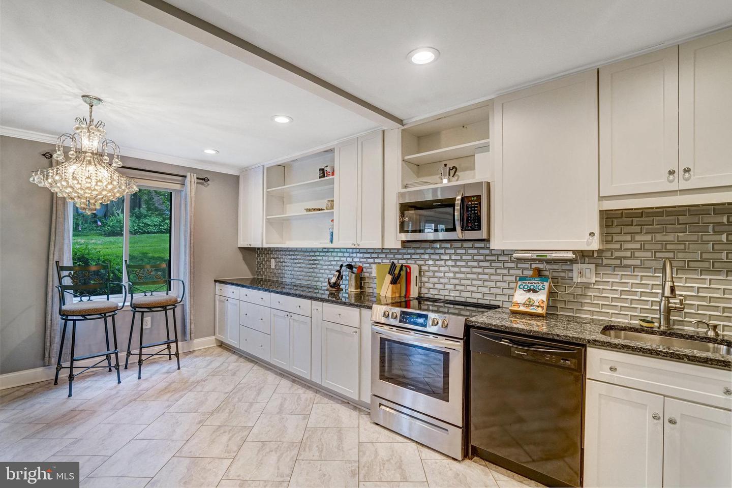 9730 KINGSBRIDGE DR #002, FAIRFAX, Virginia 22031, 2 Bedrooms Bedrooms, ,1 BathroomBathrooms,Residential,For sale,9730 KINGSBRIDGE DR #002,VAFX2247538 MLS # VAFX2247538