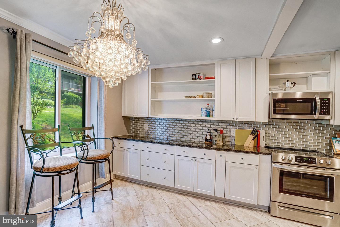 9730 KINGSBRIDGE DR #002, FAIRFAX, Virginia 22031, 2 Bedrooms Bedrooms, ,1 BathroomBathrooms,Residential,For sale,9730 KINGSBRIDGE DR #002,VAFX2247538 MLS # VAFX2247538