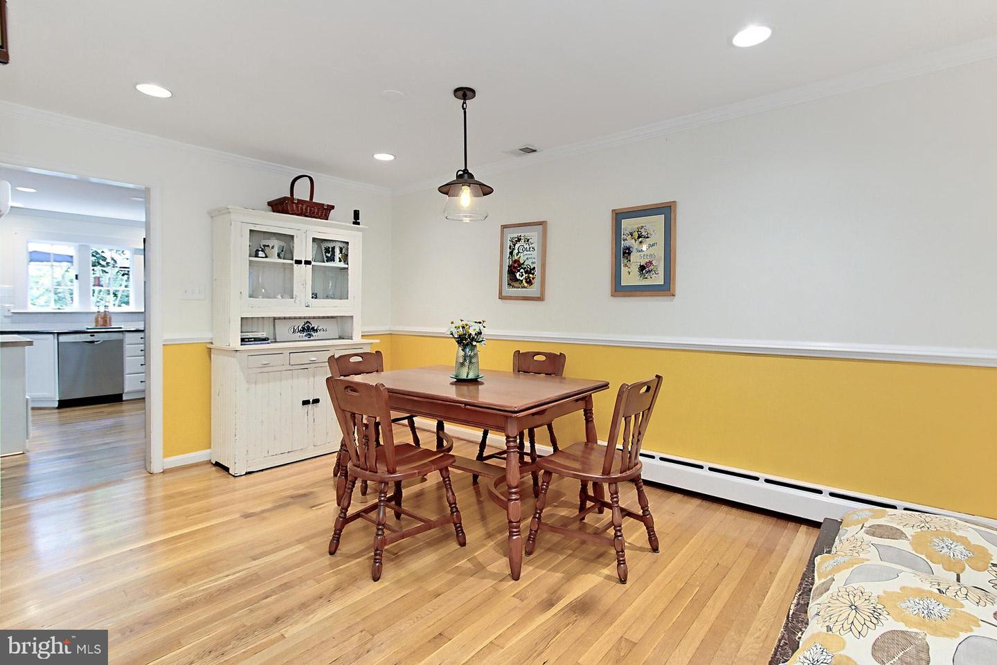 3132 HOLMES RUN RD, FALLS CHURCH, Virginia 22042, 4 Bedrooms Bedrooms, ,2 BathroomsBathrooms,Residential,For sale,3132 HOLMES RUN RD,VAFX2247612 MLS # VAFX2247612