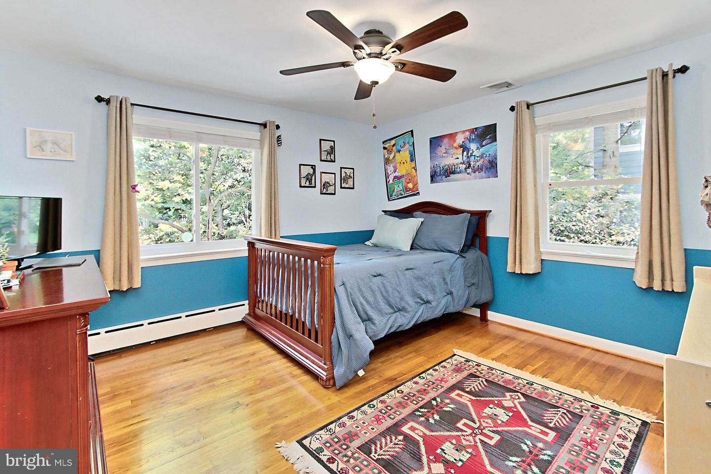 3132 HOLMES RUN RD, FALLS CHURCH, Virginia 22042, 4 Bedrooms Bedrooms, ,2 BathroomsBathrooms,Residential,For sale,3132 HOLMES RUN RD,VAFX2247612 MLS # VAFX2247612
