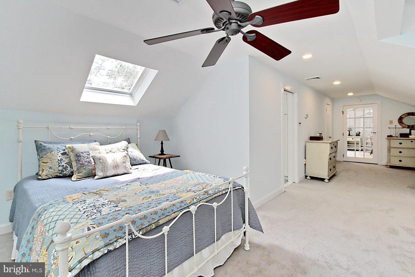 3132 HOLMES RUN RD, FALLS CHURCH, Virginia 22042, 4 Bedrooms Bedrooms, ,2 BathroomsBathrooms,Residential,For sale,3132 HOLMES RUN RD,VAFX2247612 MLS # VAFX2247612