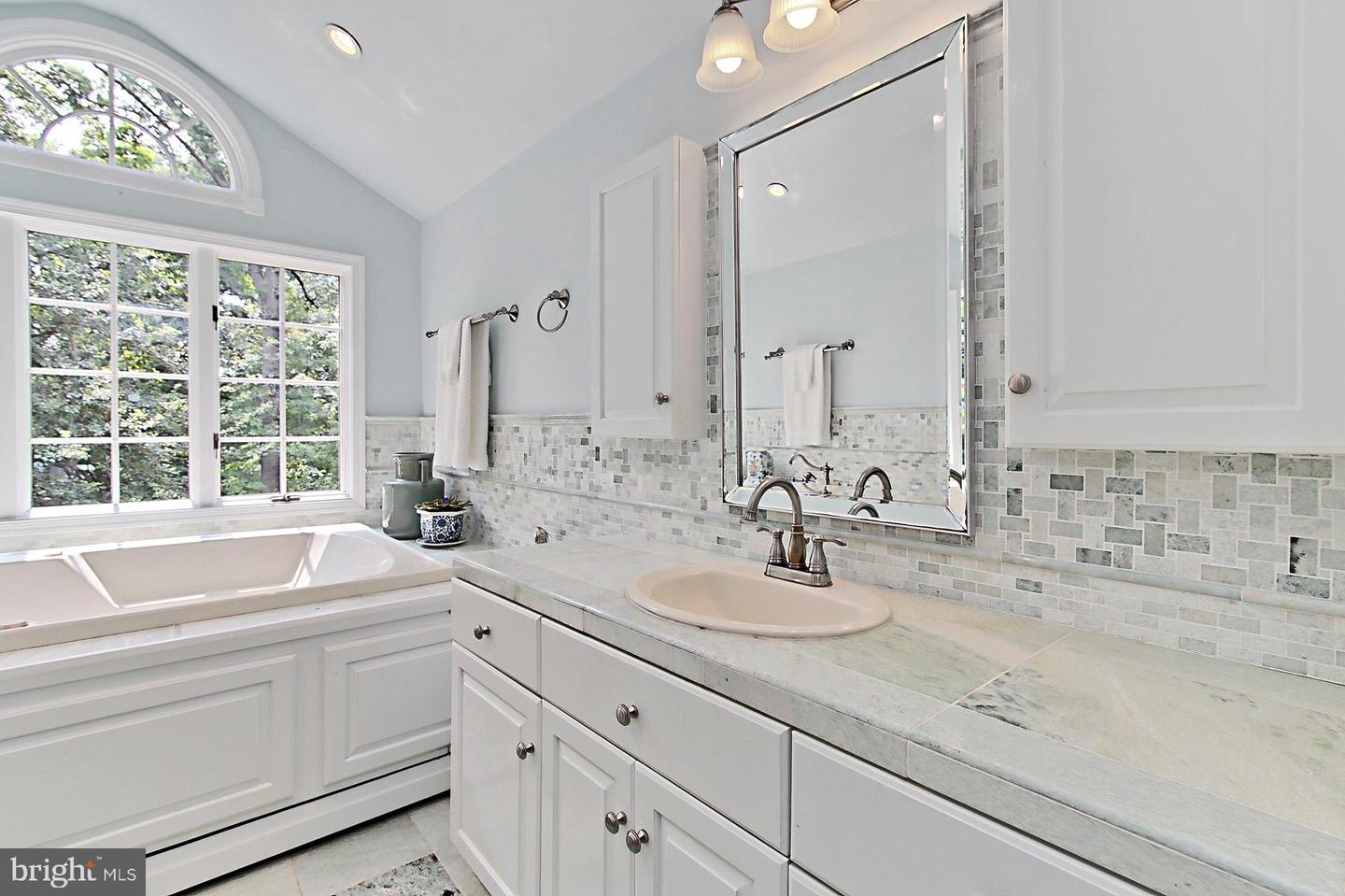 3132 HOLMES RUN RD, FALLS CHURCH, Virginia 22042, 4 Bedrooms Bedrooms, ,2 BathroomsBathrooms,Residential,For sale,3132 HOLMES RUN RD,VAFX2247612 MLS # VAFX2247612