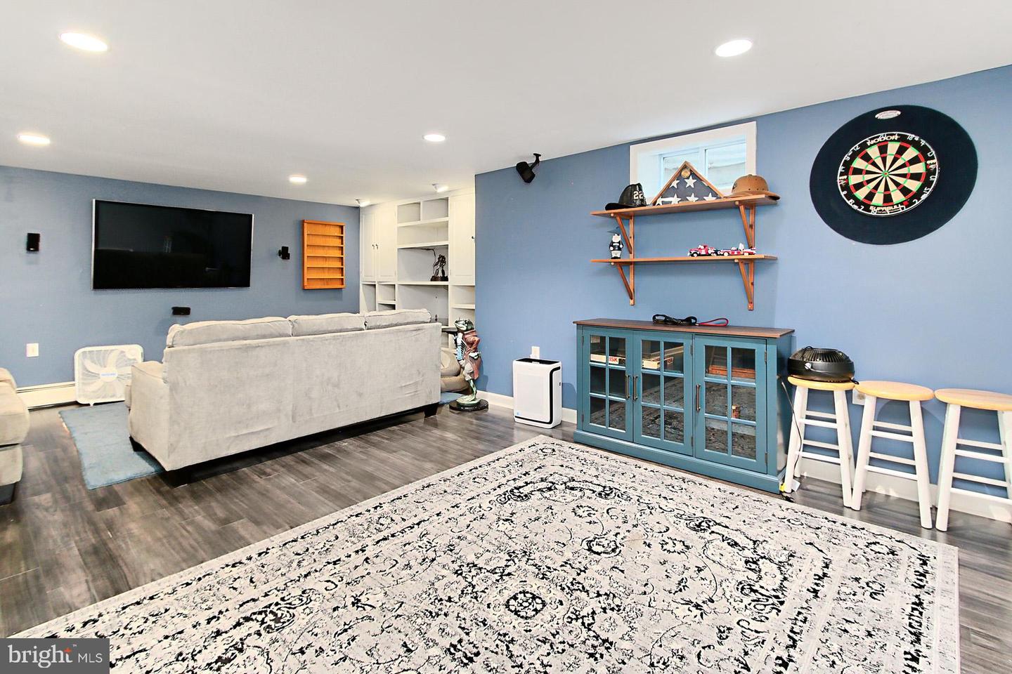 3132 HOLMES RUN RD, FALLS CHURCH, Virginia 22042, 4 Bedrooms Bedrooms, ,2 BathroomsBathrooms,Residential,For sale,3132 HOLMES RUN RD,VAFX2247612 MLS # VAFX2247612