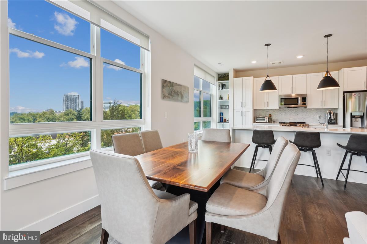 1761 OLD MEADOW RD #412, MCLEAN, Virginia 22102, 2 Bedrooms Bedrooms, ,2 BathroomsBathrooms,Residential,For sale,1761 OLD MEADOW RD #412,VAFX2247648 MLS # VAFX2247648