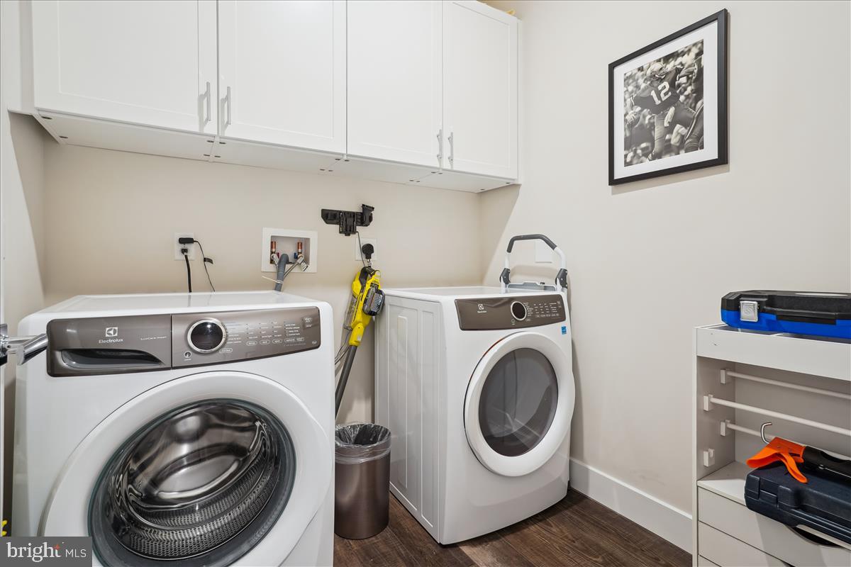 1761 OLD MEADOW RD #412, MCLEAN, Virginia 22102, 2 Bedrooms Bedrooms, ,2 BathroomsBathrooms,Residential,For sale,1761 OLD MEADOW RD #412,VAFX2247648 MLS # VAFX2247648