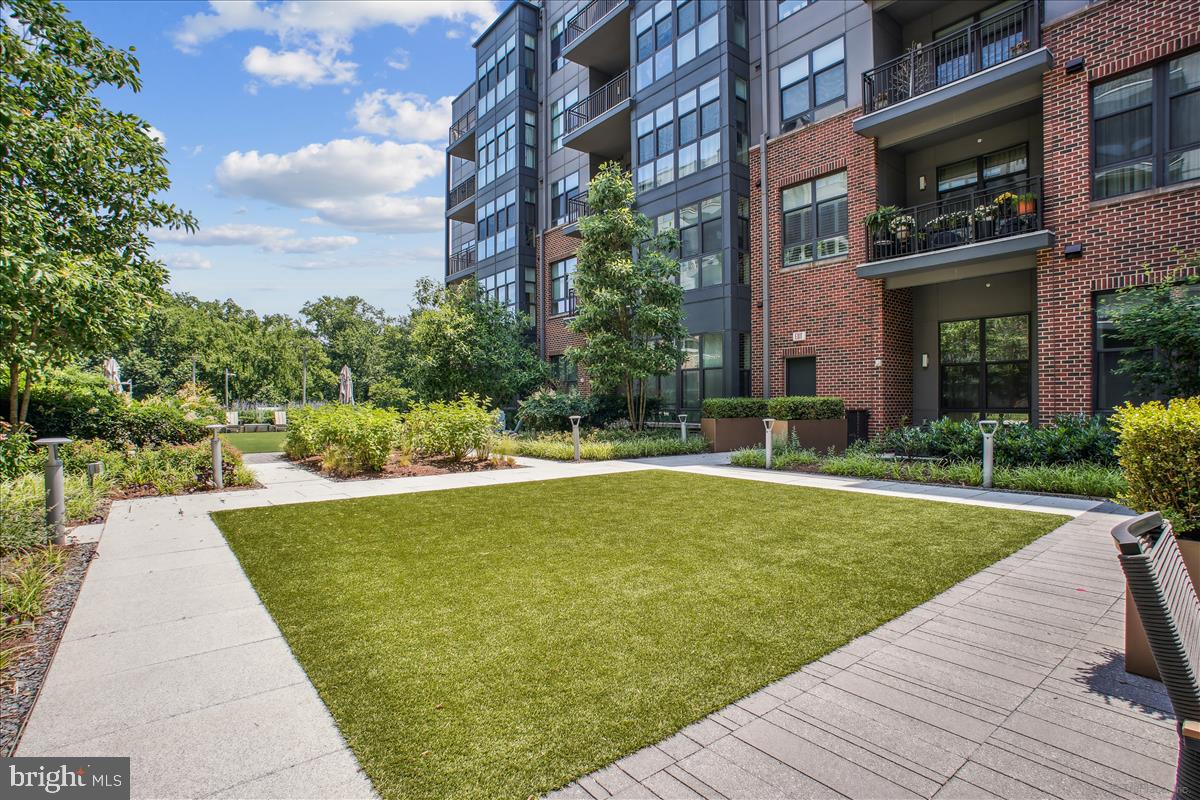 1761 OLD MEADOW RD #412, MCLEAN, Virginia 22102, 2 Bedrooms Bedrooms, ,2 BathroomsBathrooms,Residential,For sale,1761 OLD MEADOW RD #412,VAFX2247648 MLS # VAFX2247648