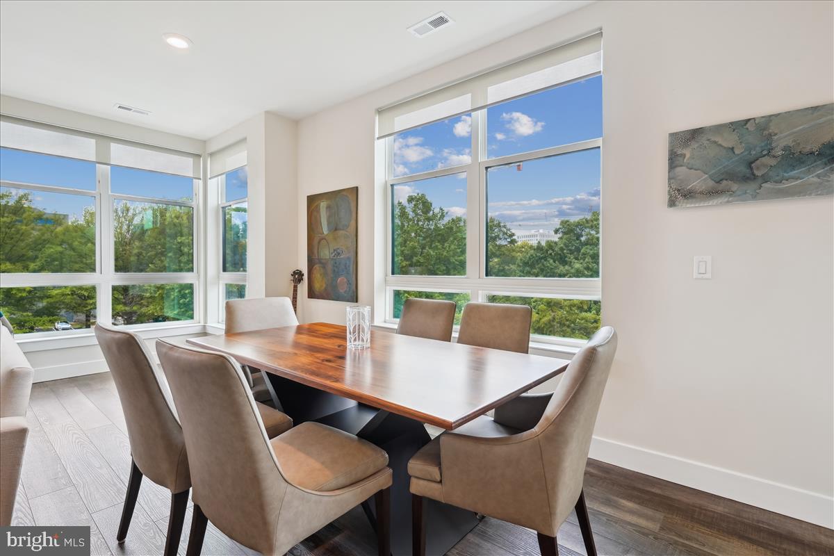 1761 OLD MEADOW RD #412, MCLEAN, Virginia 22102, 2 Bedrooms Bedrooms, ,2 BathroomsBathrooms,Residential,For sale,1761 OLD MEADOW RD #412,VAFX2247648 MLS # VAFX2247648