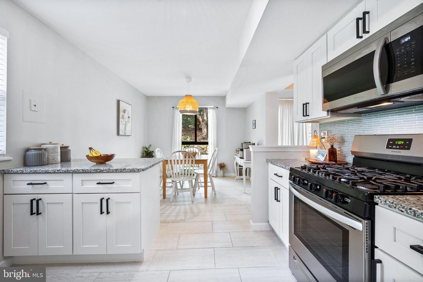 2074 ROYAL FERN CT #1C, RESTON, Virginia 20191, 3 Bedrooms Bedrooms, ,2 BathroomsBathrooms,Residential,For sale,2074 ROYAL FERN CT #1C,VAFX2247650 MLS # VAFX2247650